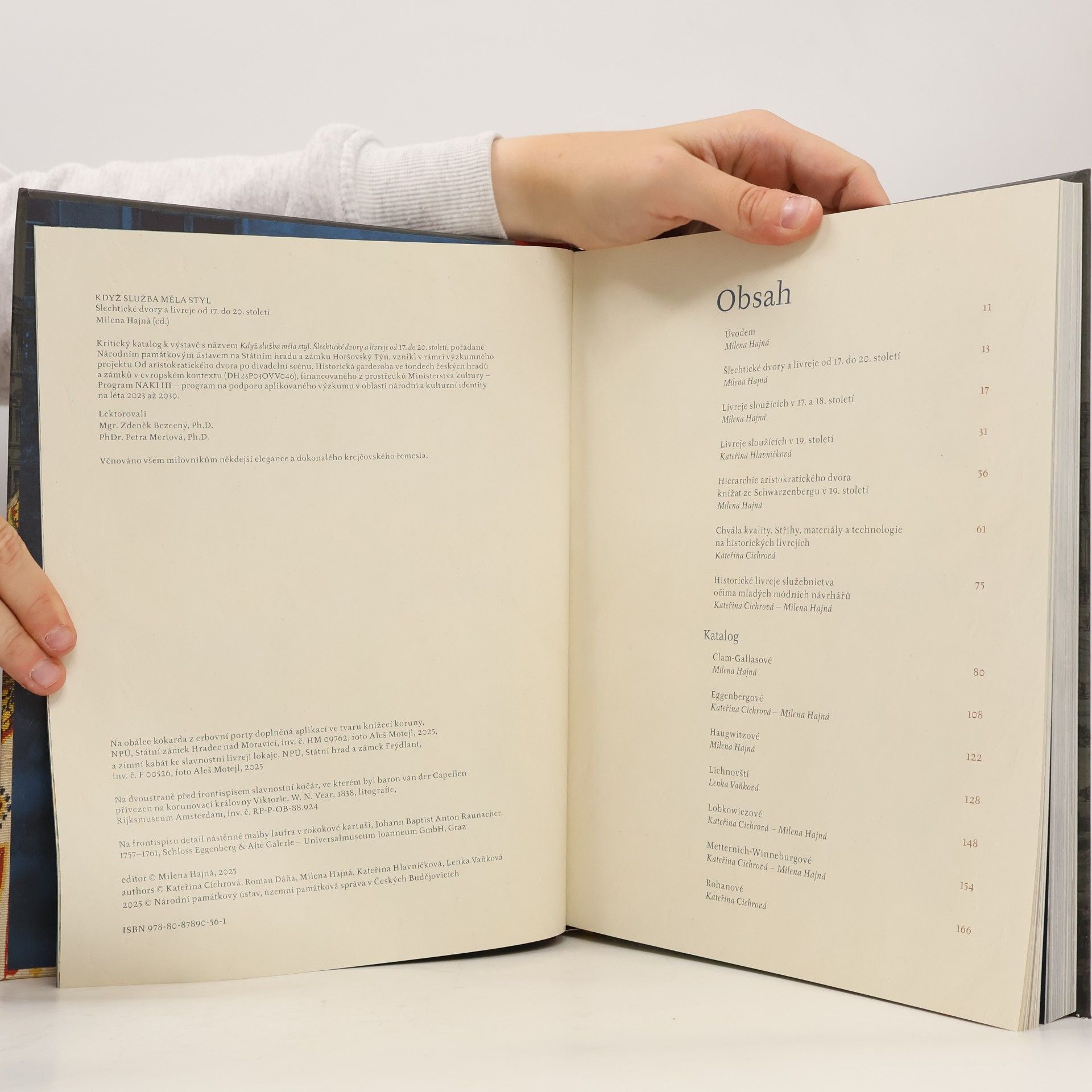 Milena Hajná Když služba měla styl. Šlechtické dvory a livreje od 17. do 20. století