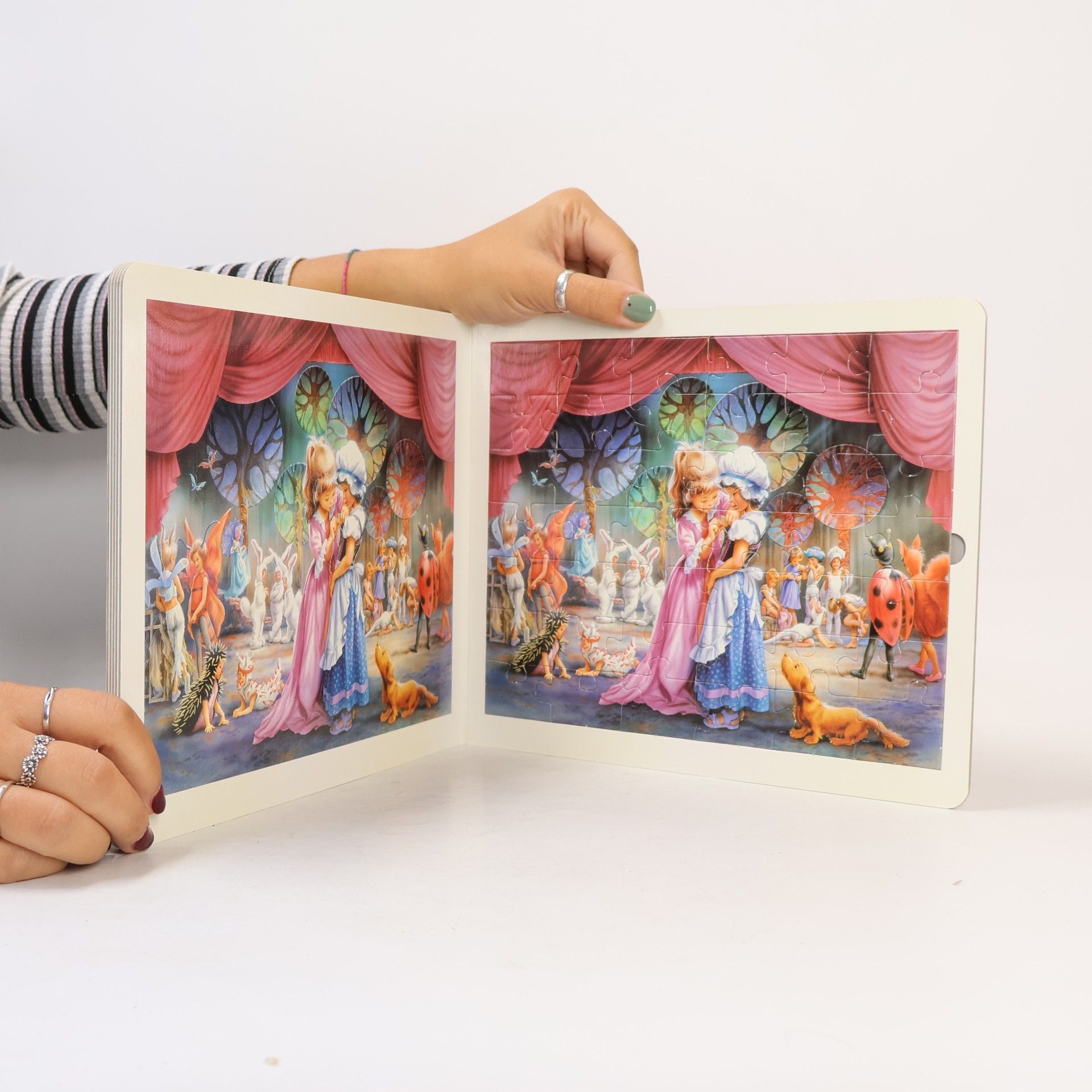 Marcel Marlier Martinka hraje divadlo. Knížka s puzzle