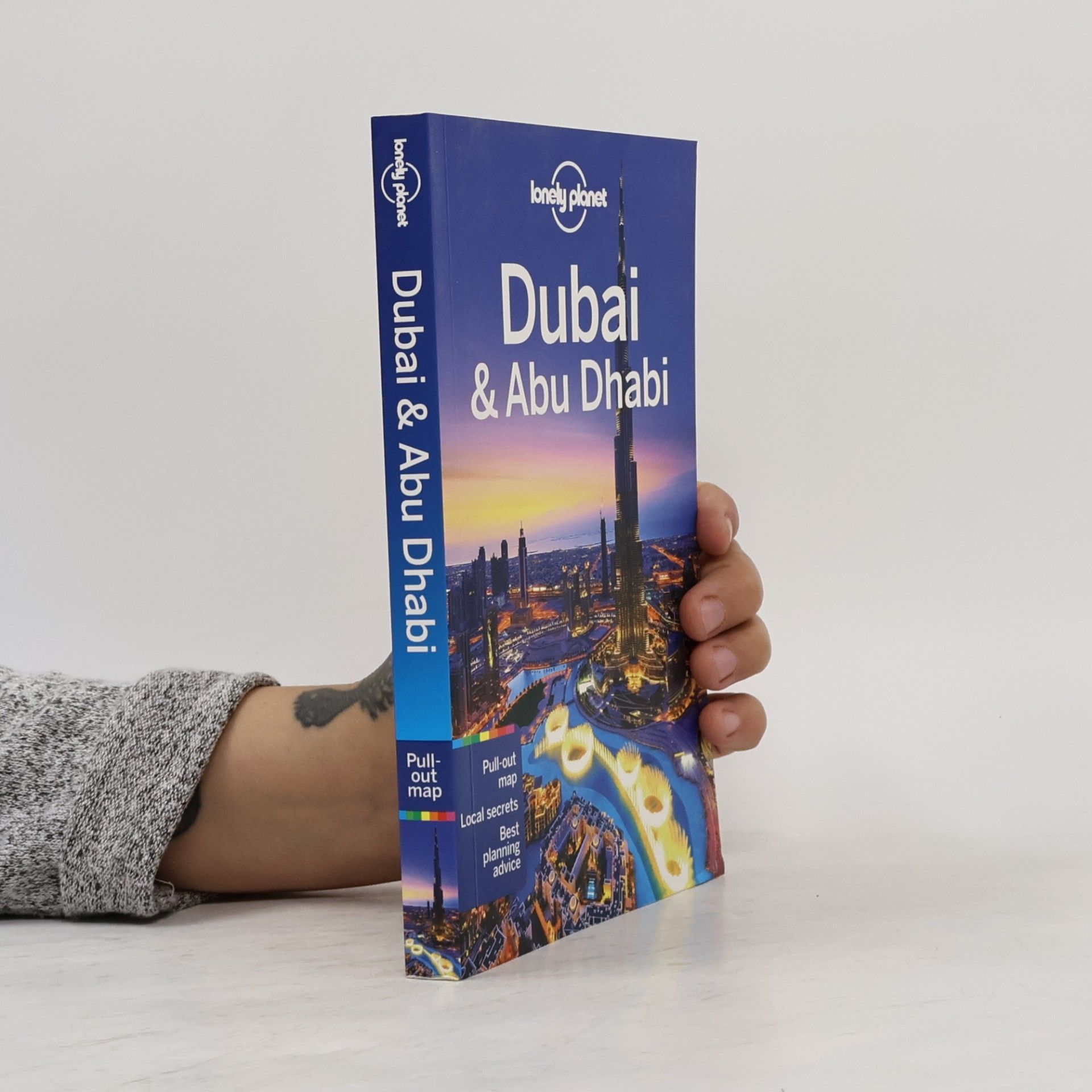 Andrea Schulte-Peevers Dubai & Abu Dhabi