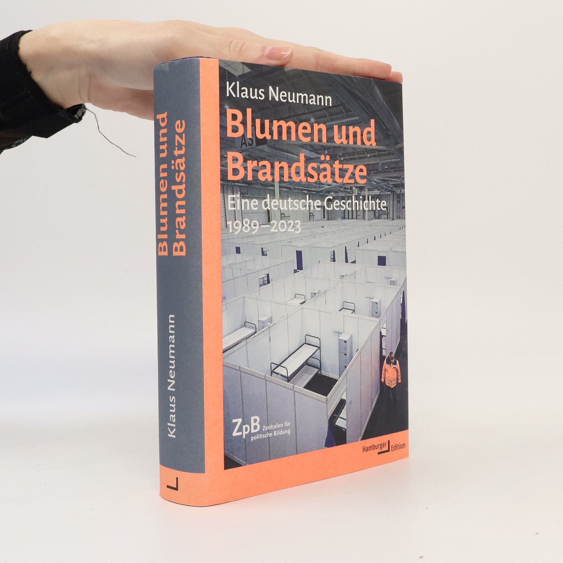 Klaus Neumann Blumen und Brandsätze