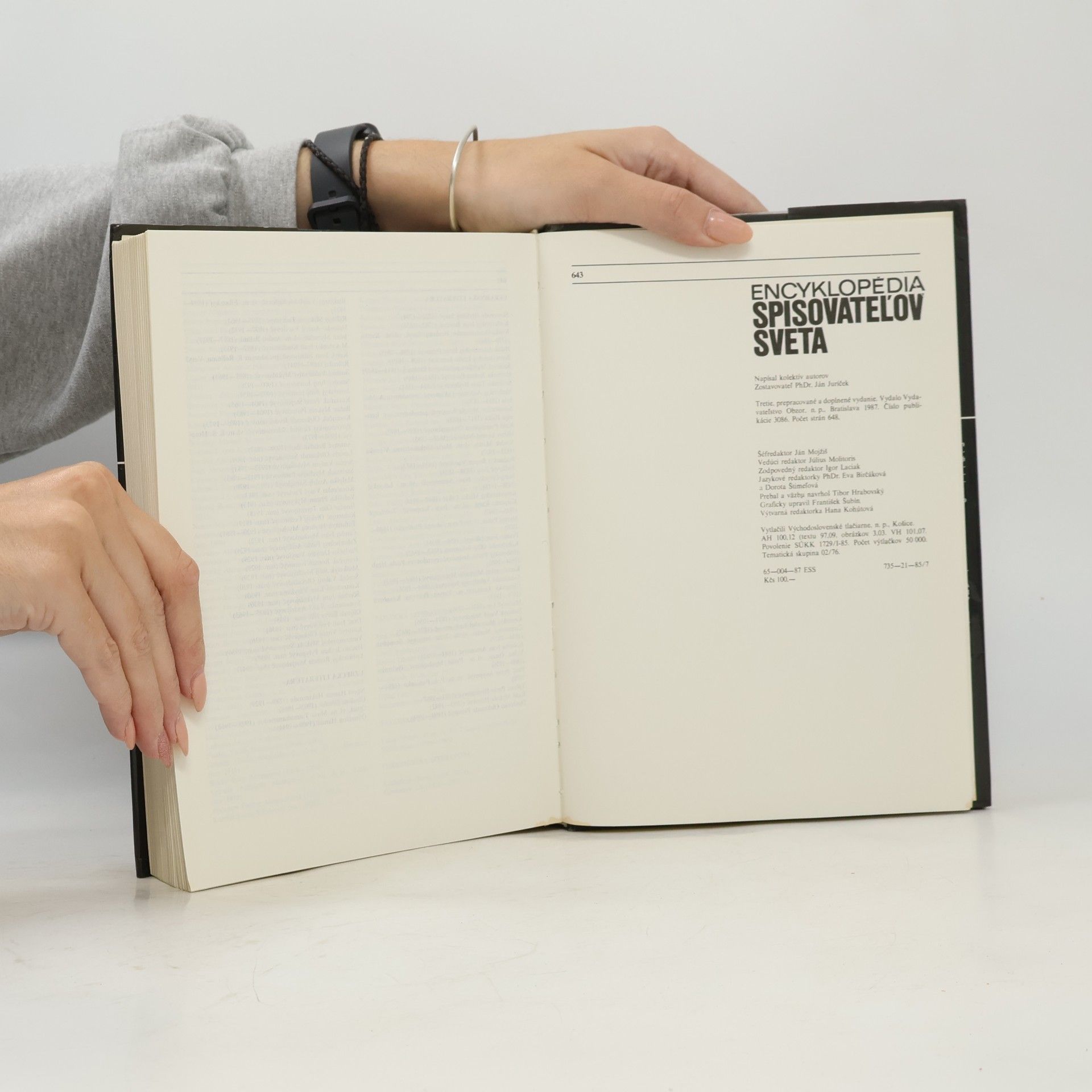 Autorenkollektiv Encyklopédia spisovateľov sveta