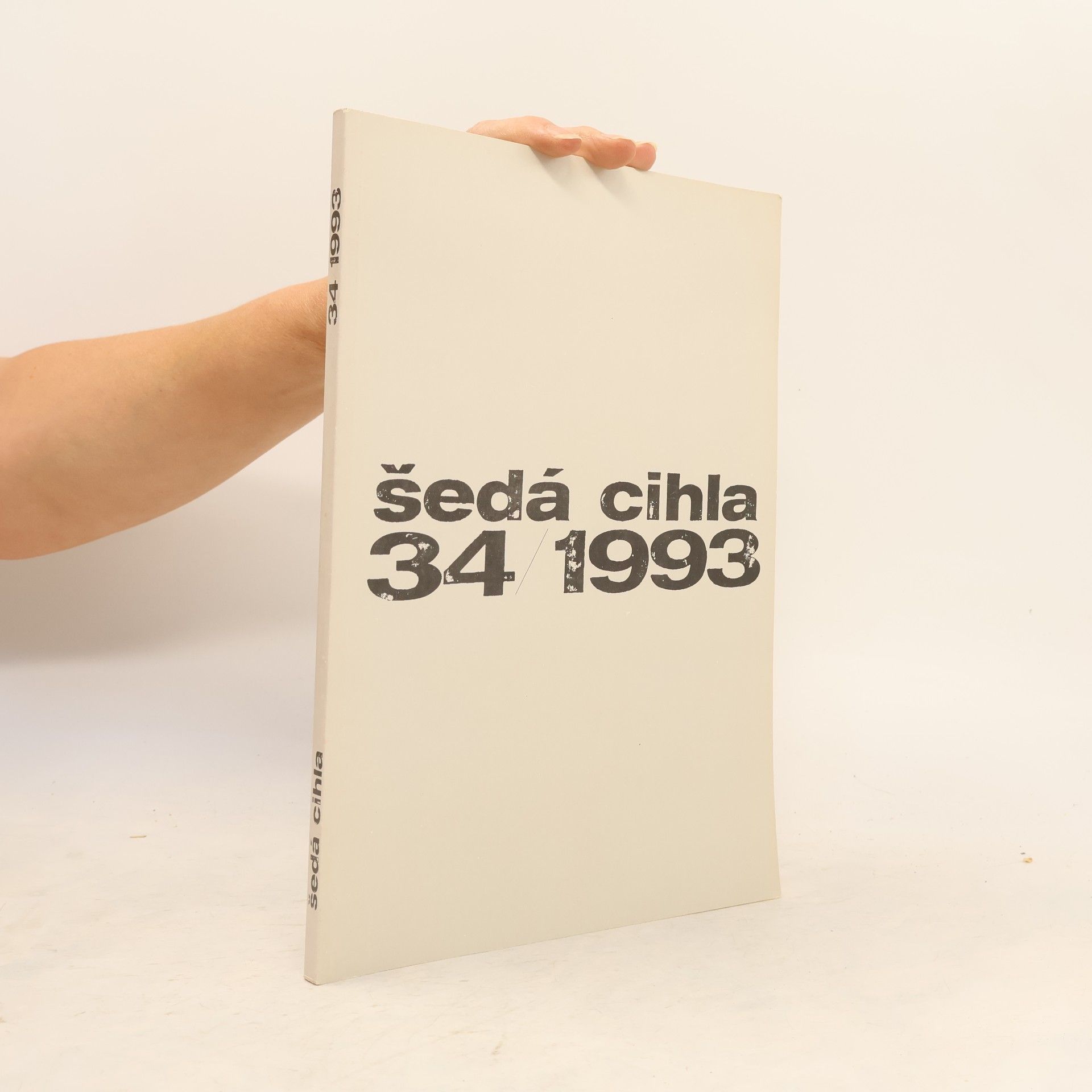 Jana Geržová Šedá cihla 34/1993