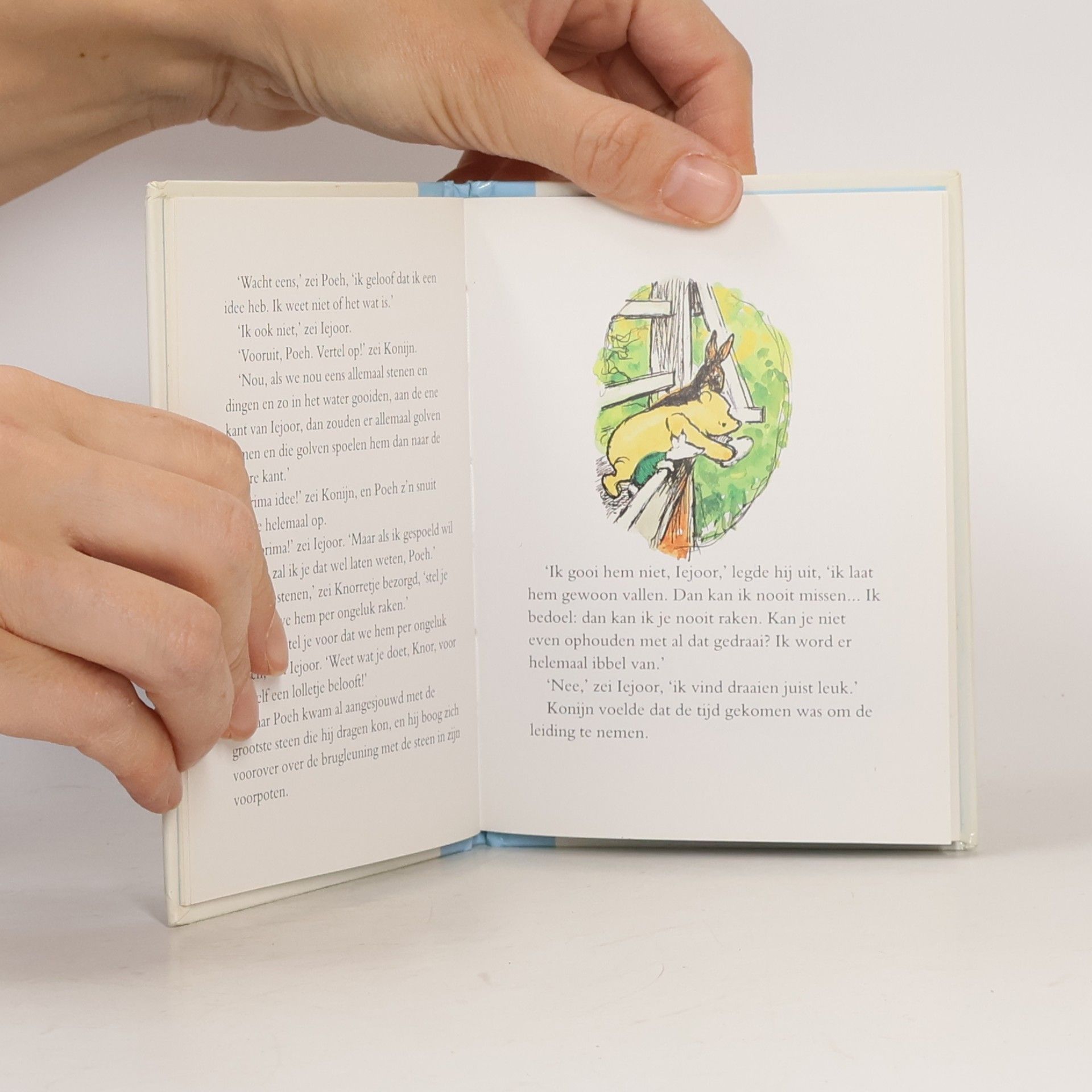 A.A. Milne Een Winnie-de-Poeh verhaal - 15: Poeh vindt een nieuw spel uit