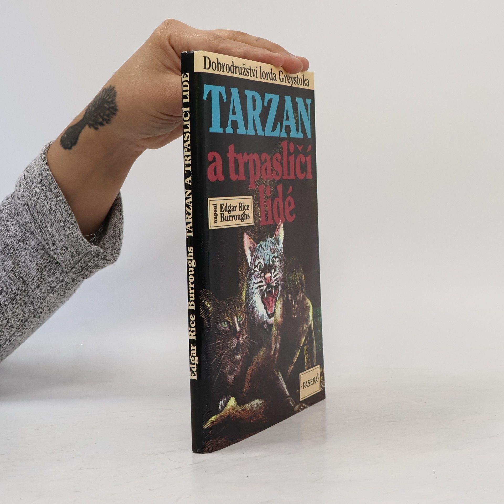 Edgar Rice Burrroughs Tarzan a trpasličí lidé