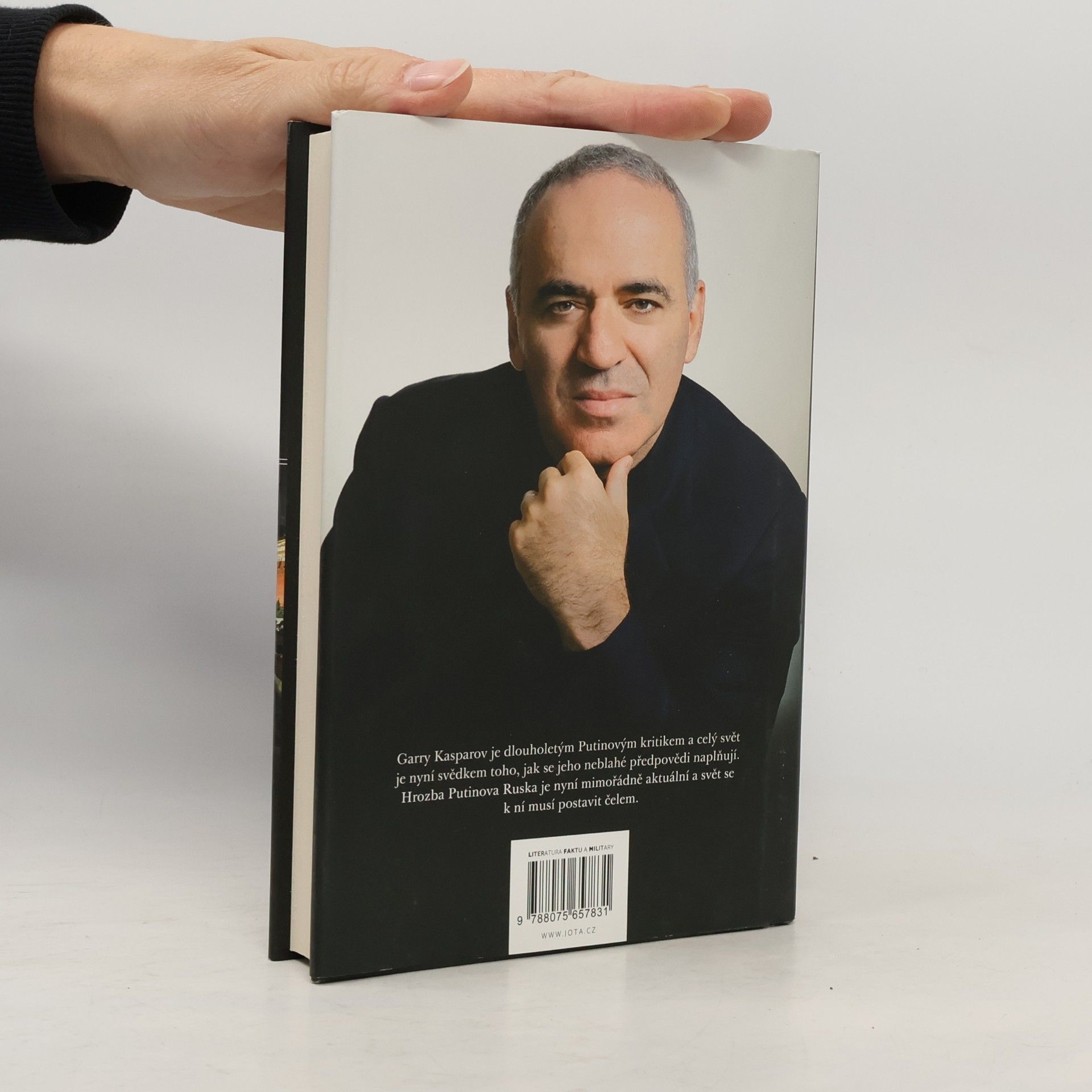 Garry Kasparov Zima přichází : proč je nutné zastavit Vladimira Putina