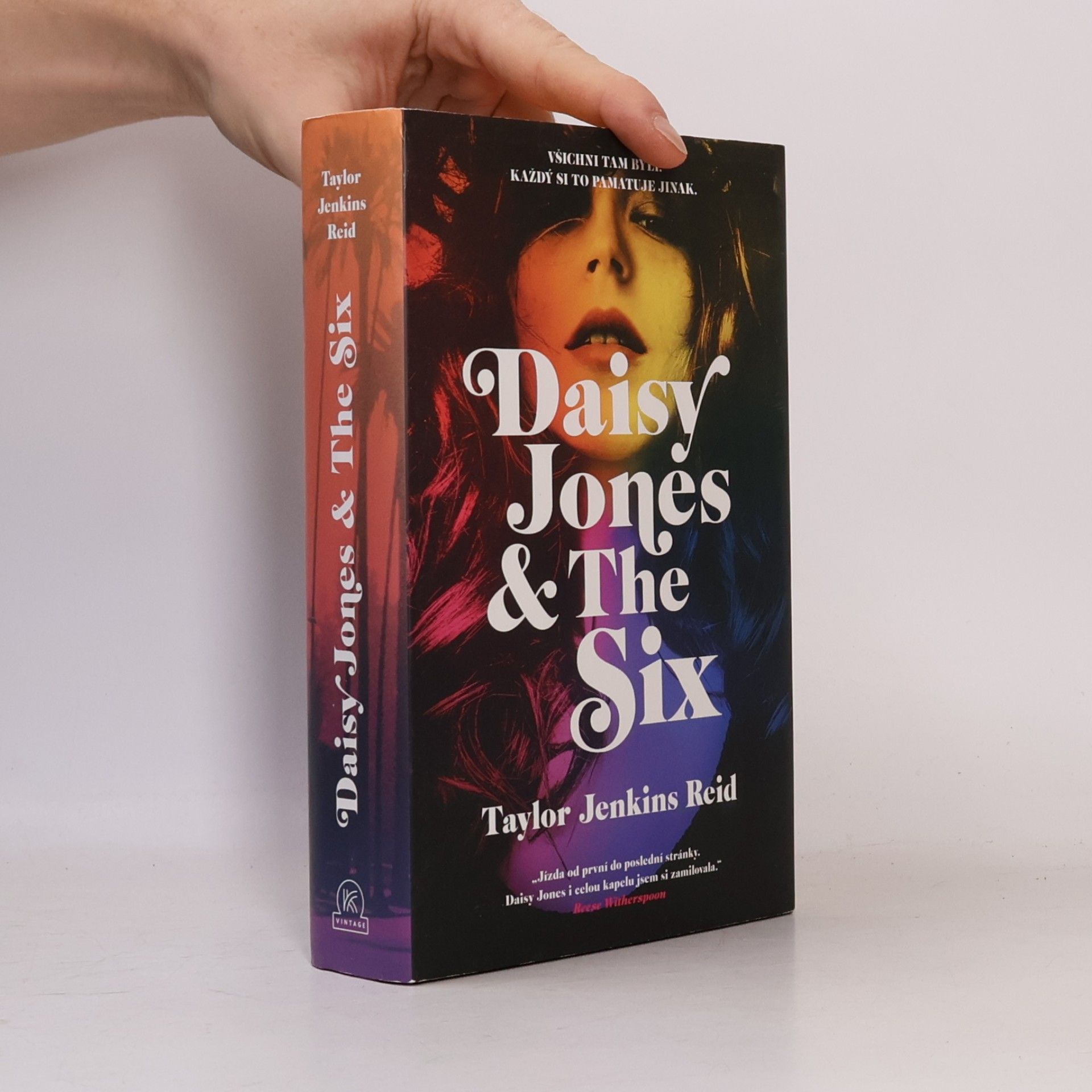 Taylor Jenkins Reid Daisy Jones & The Six