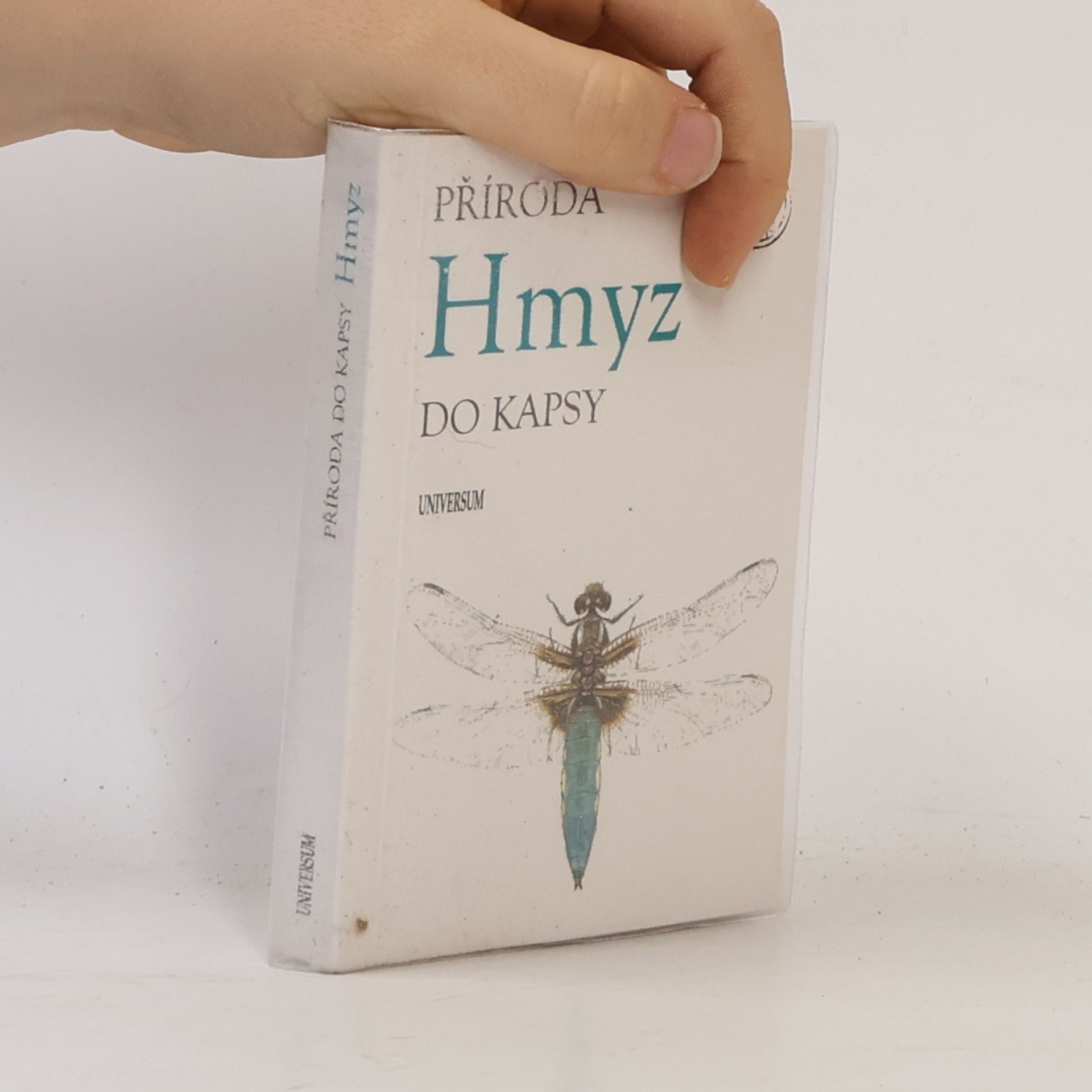 kolektiv Hmyz : příroda do kapsy