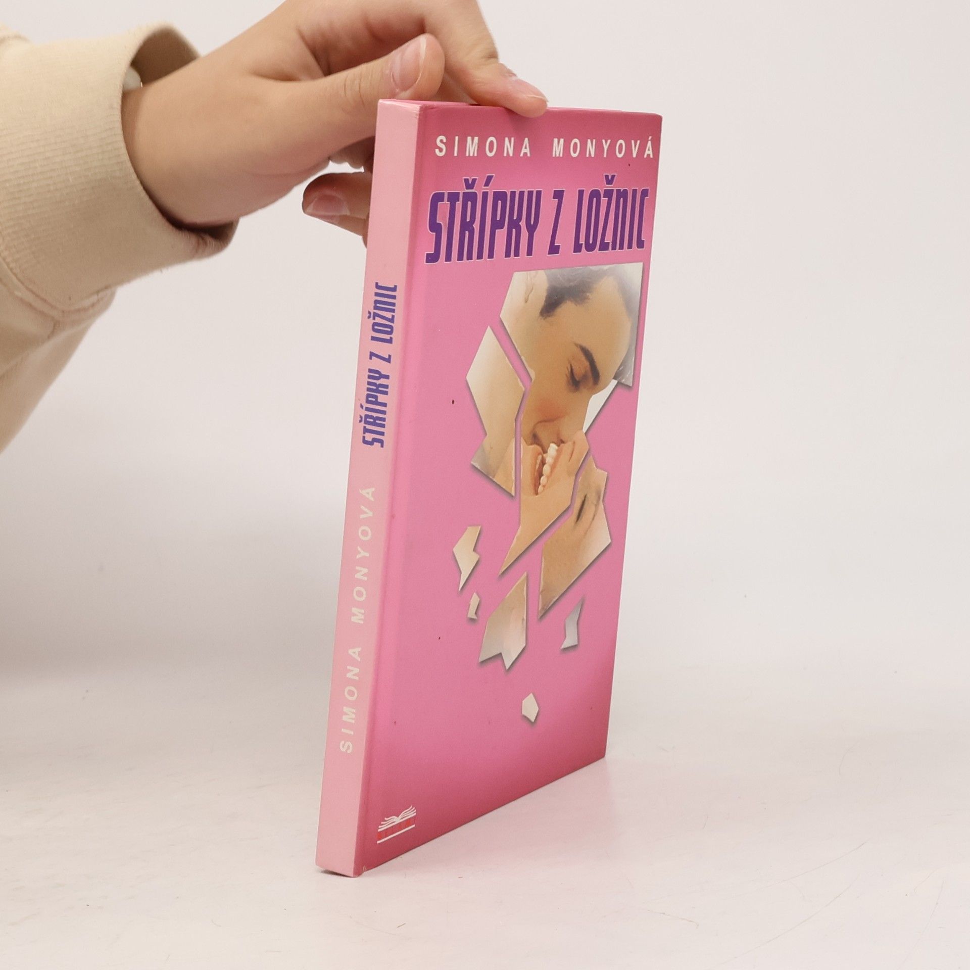 Simona Monyová Střípky z ložnic
