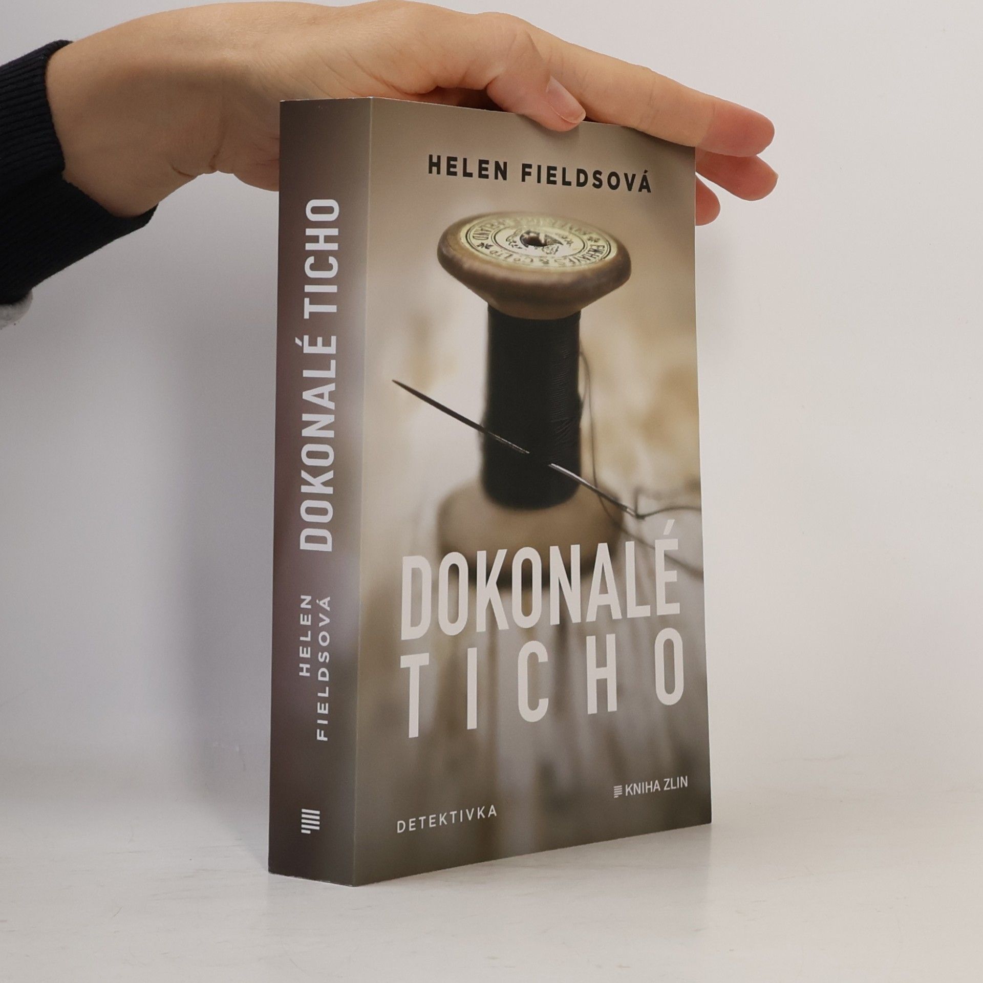 Helen Fields Dokonalé ticho
