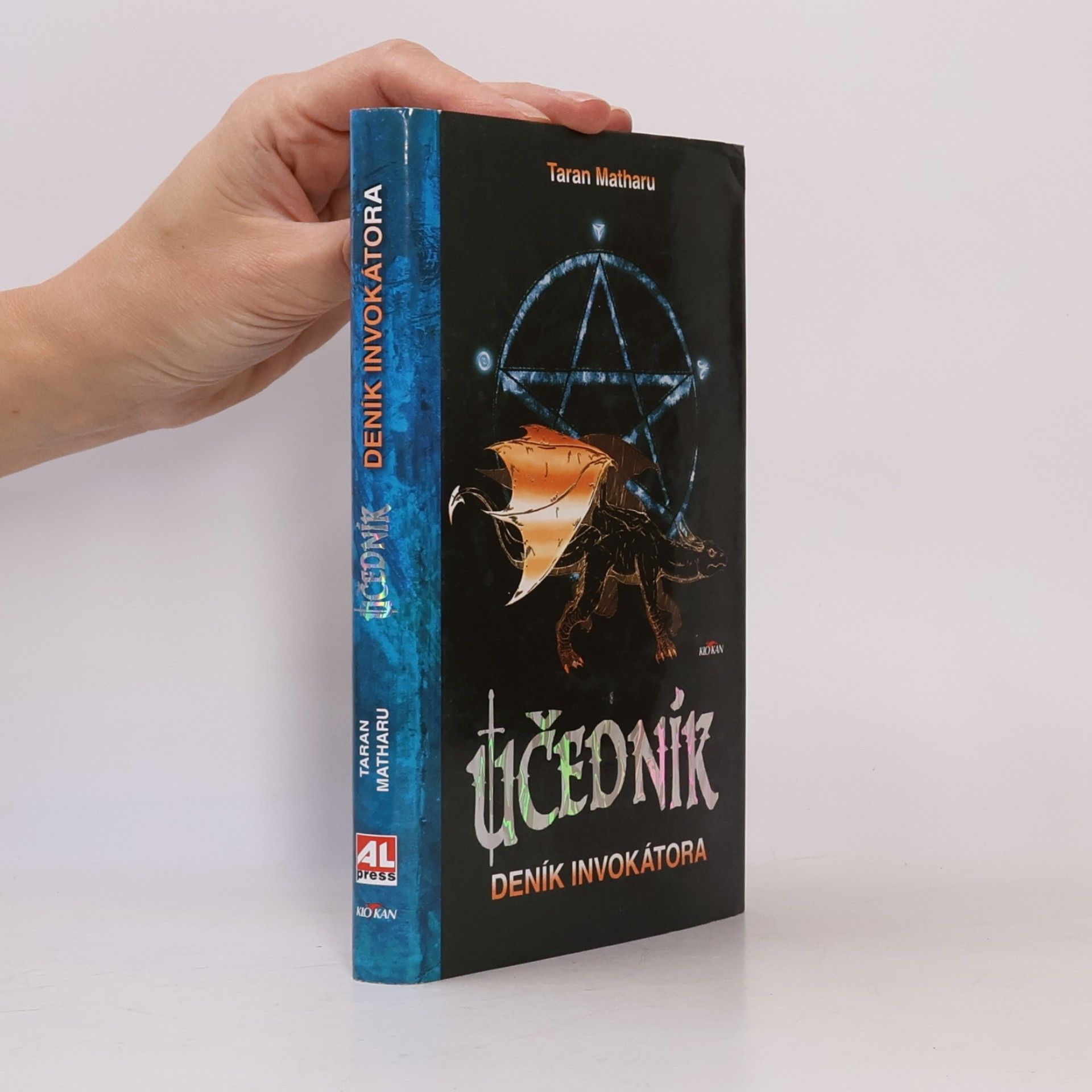 Taran Matharu Učedník. Deník invokátora