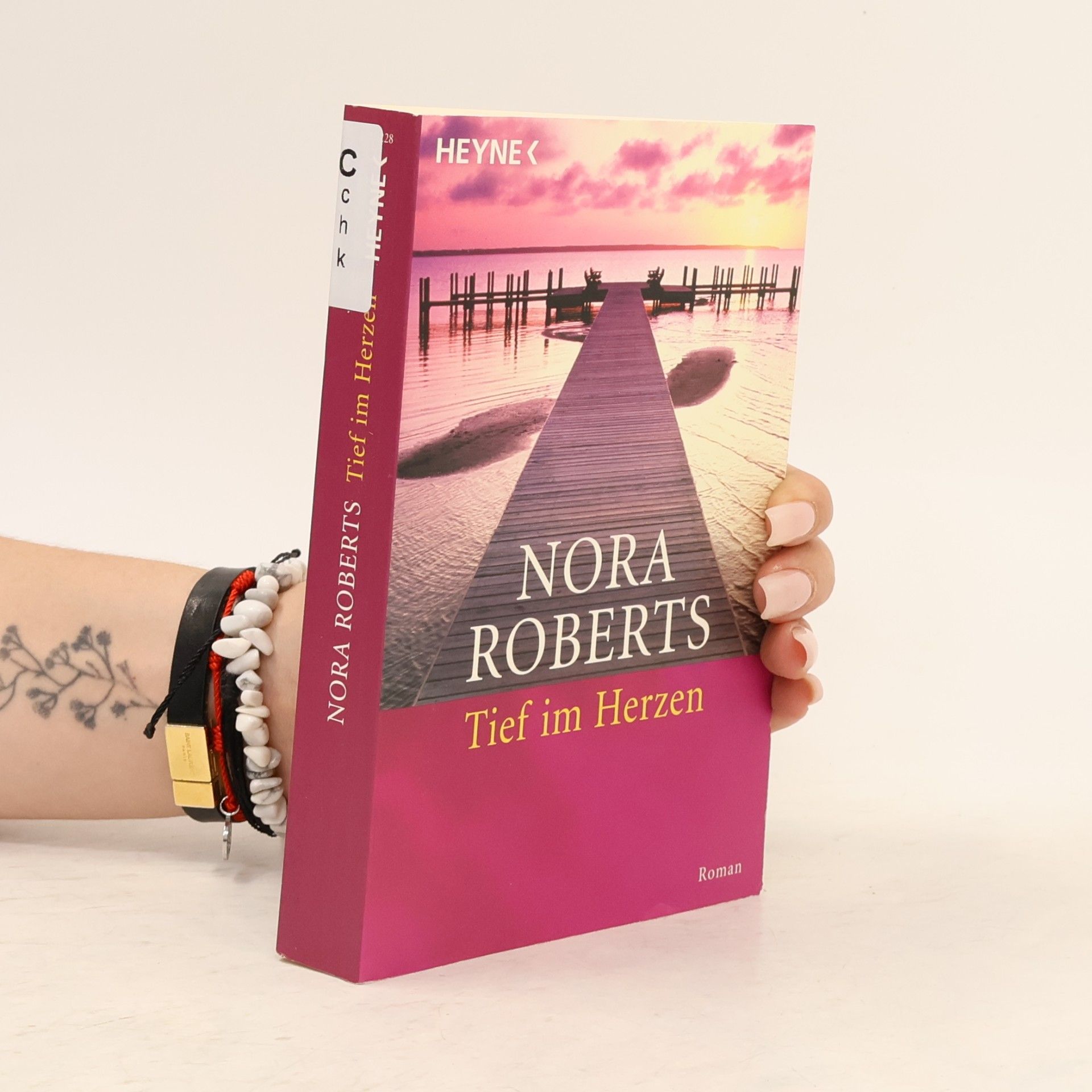 Nora Roberts Tief im Herzen