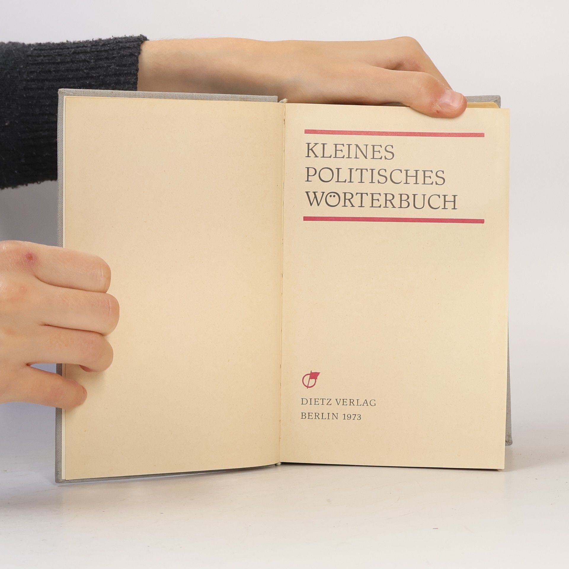 Autorenkollektiv Kleines Politisches Wörterbuch
