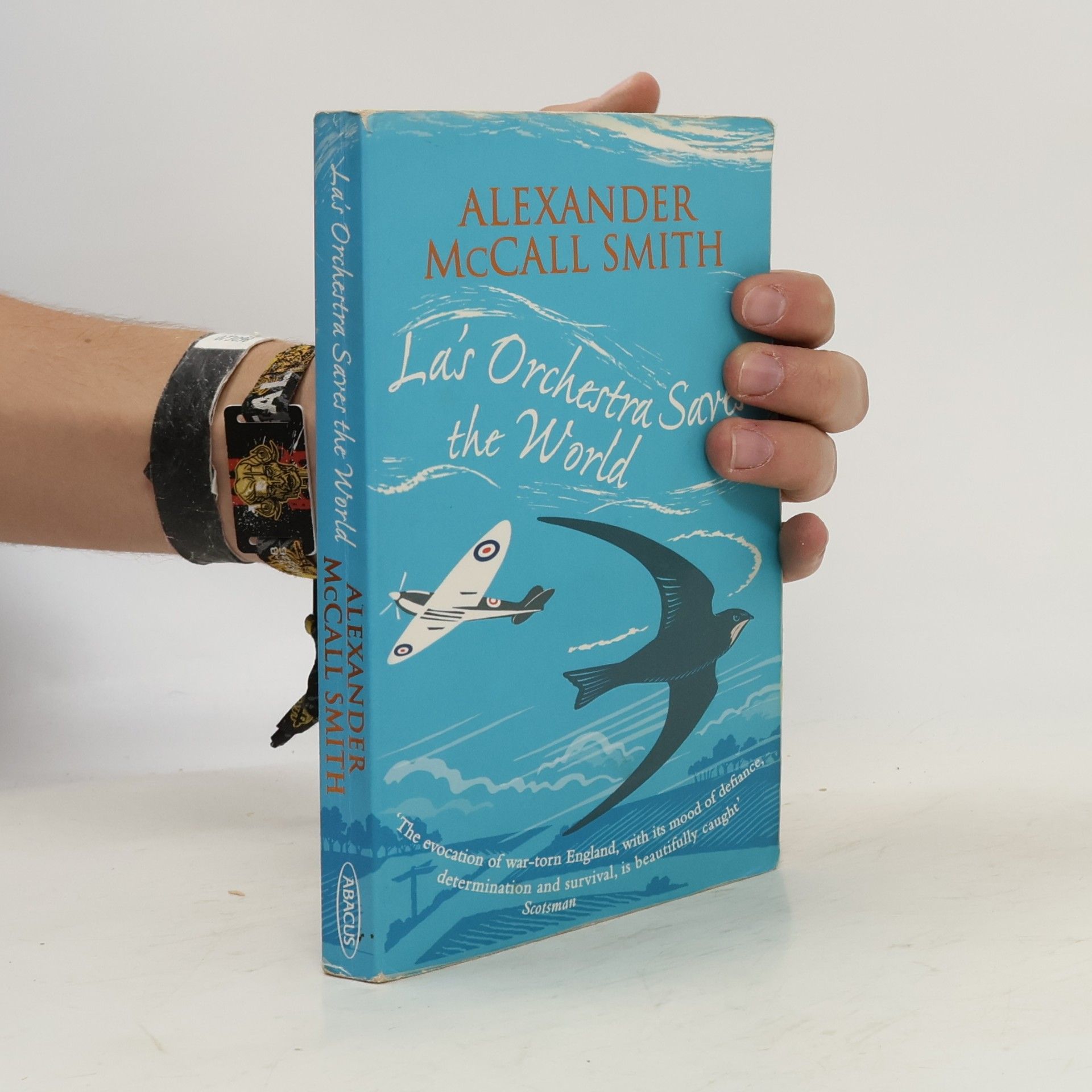 Alexander McCall Smith La's orchestra saves the world