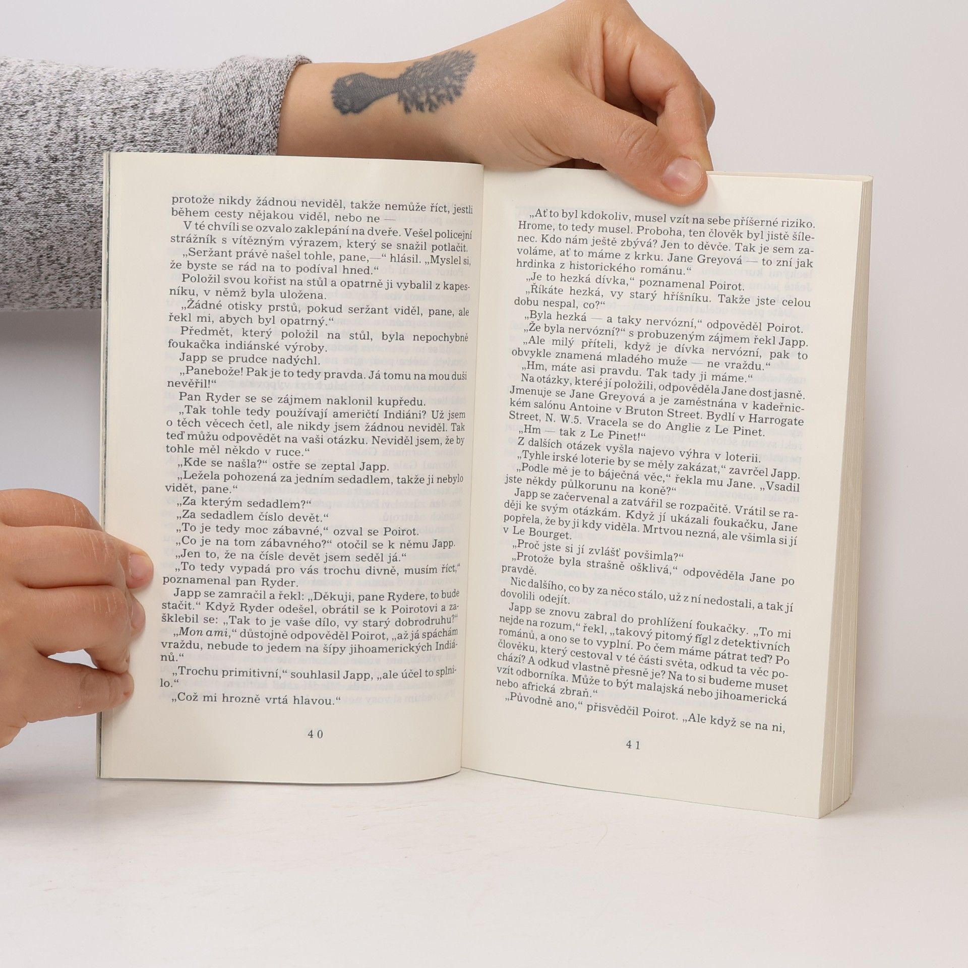 Agatha Christie Smrt v oblacích