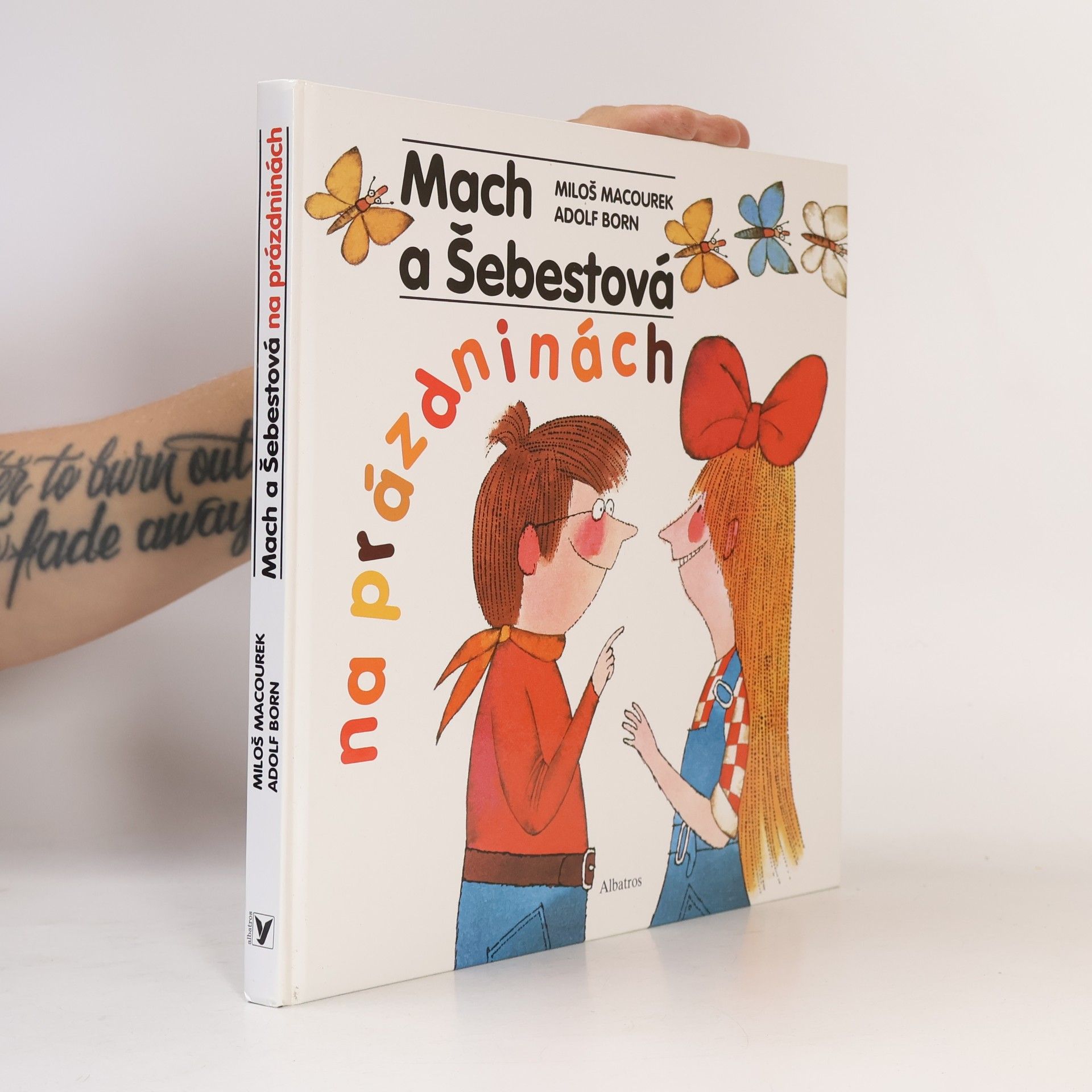 Miloš Macourek Mach a Šebestová na prázdninách