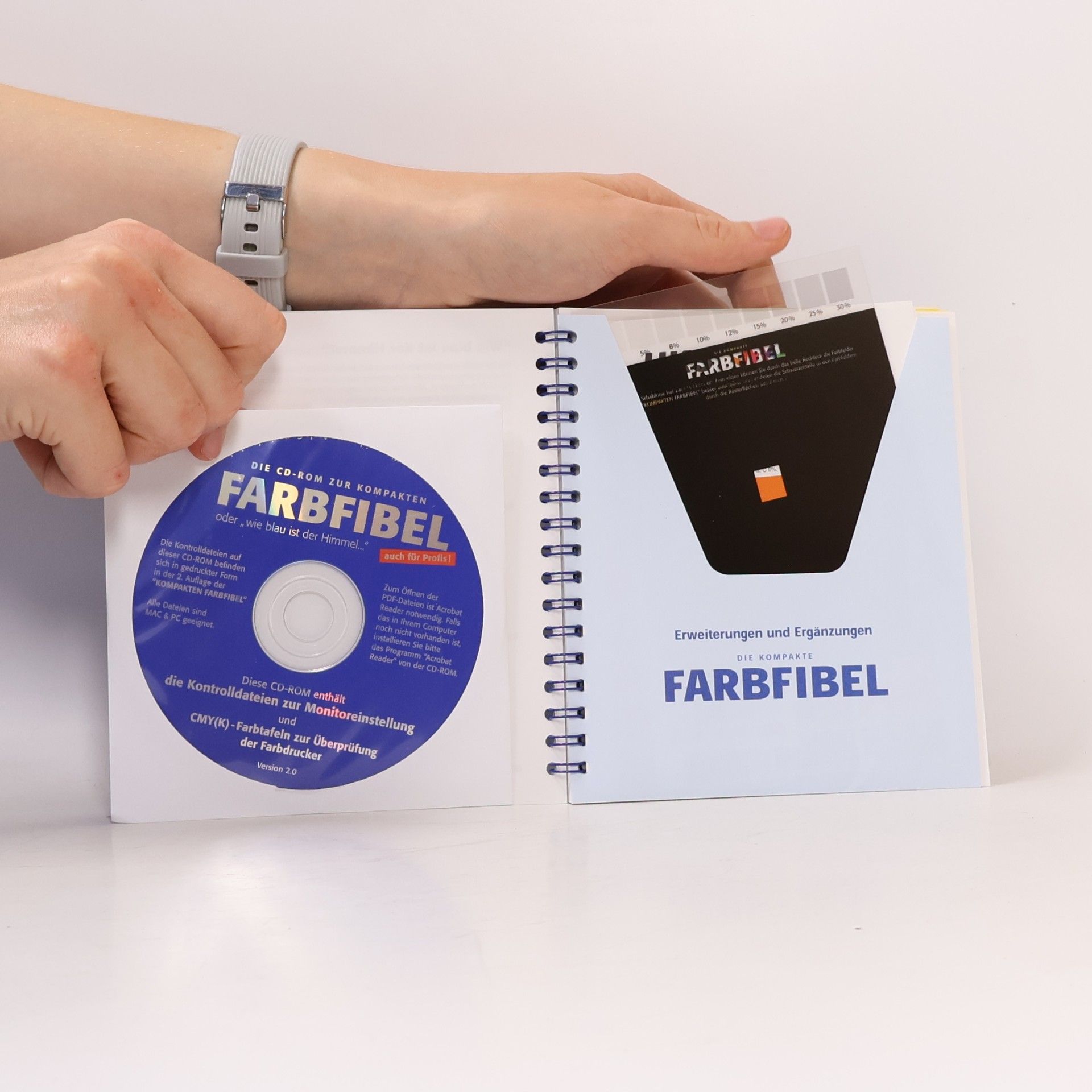 kolektiv FARBFIBEL