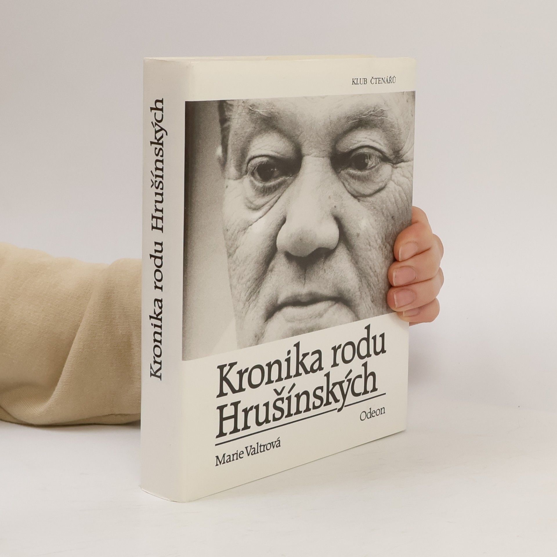 Marie Valtrová Kronika rodu Hrušínských