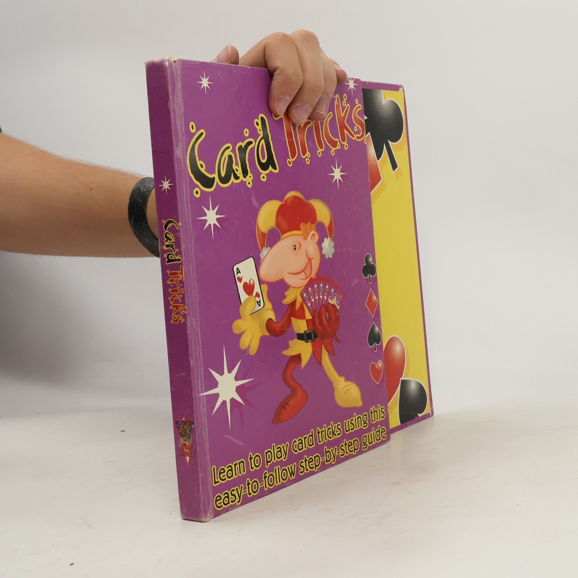 Debbi Scholes Card Tricks- Learn to Play Card Tricks Using This Easy-to-Follow Step-by-Step Guide