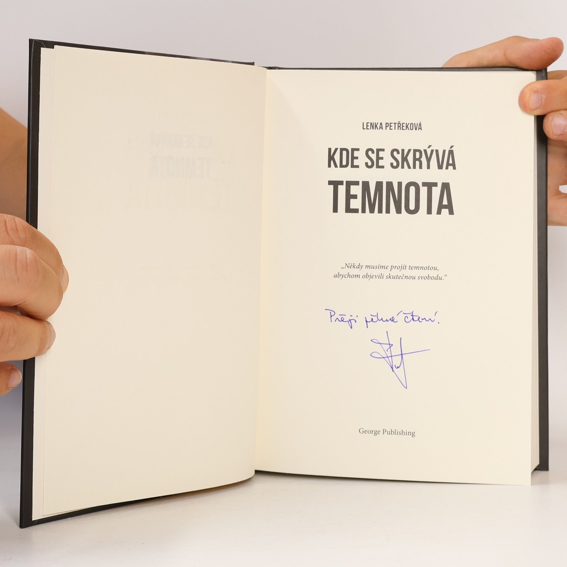 Lenka Petřeková Kde se skrývá temnota
