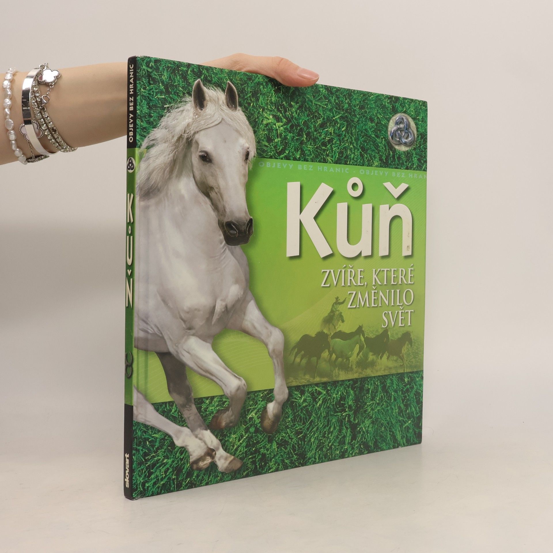 Collectif d'auteurs Kůň : zvíře, které změnilo svět