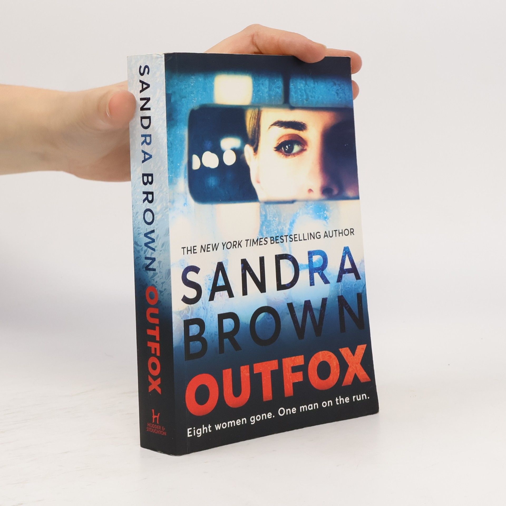 Sandra Brown Outfox