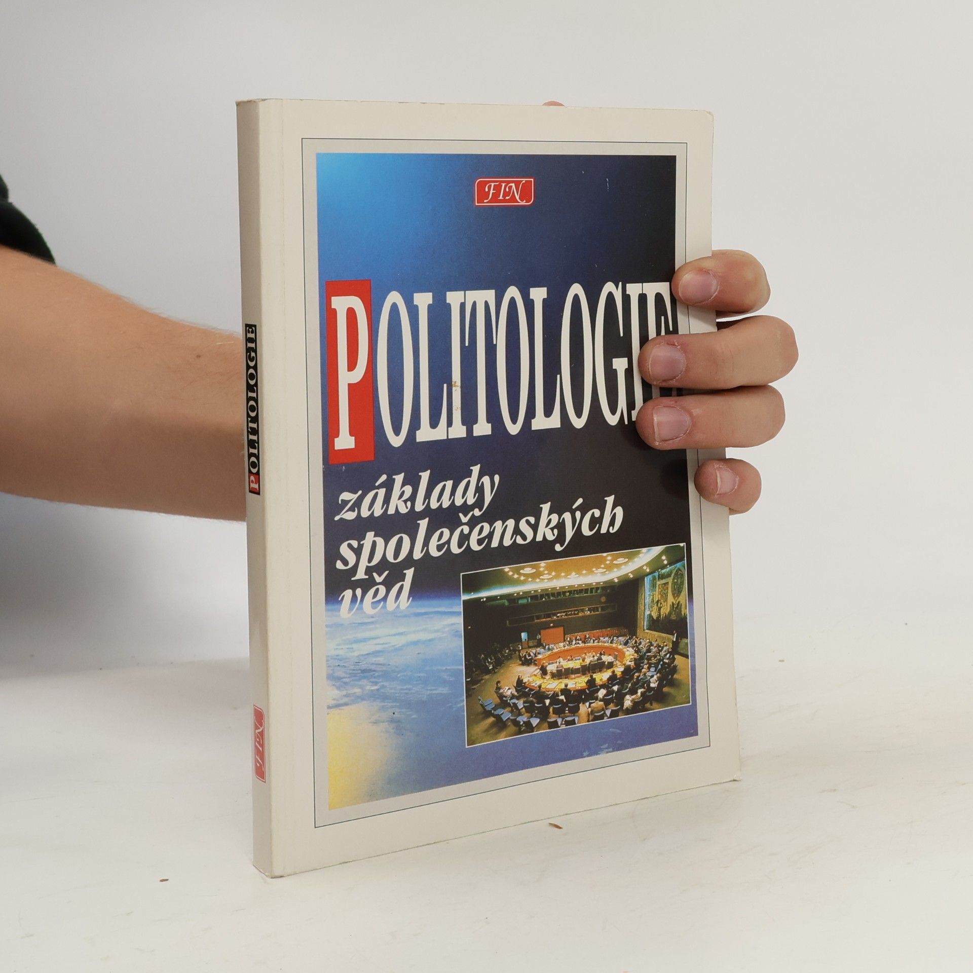 Roman David Politologie. Základy společenských věd