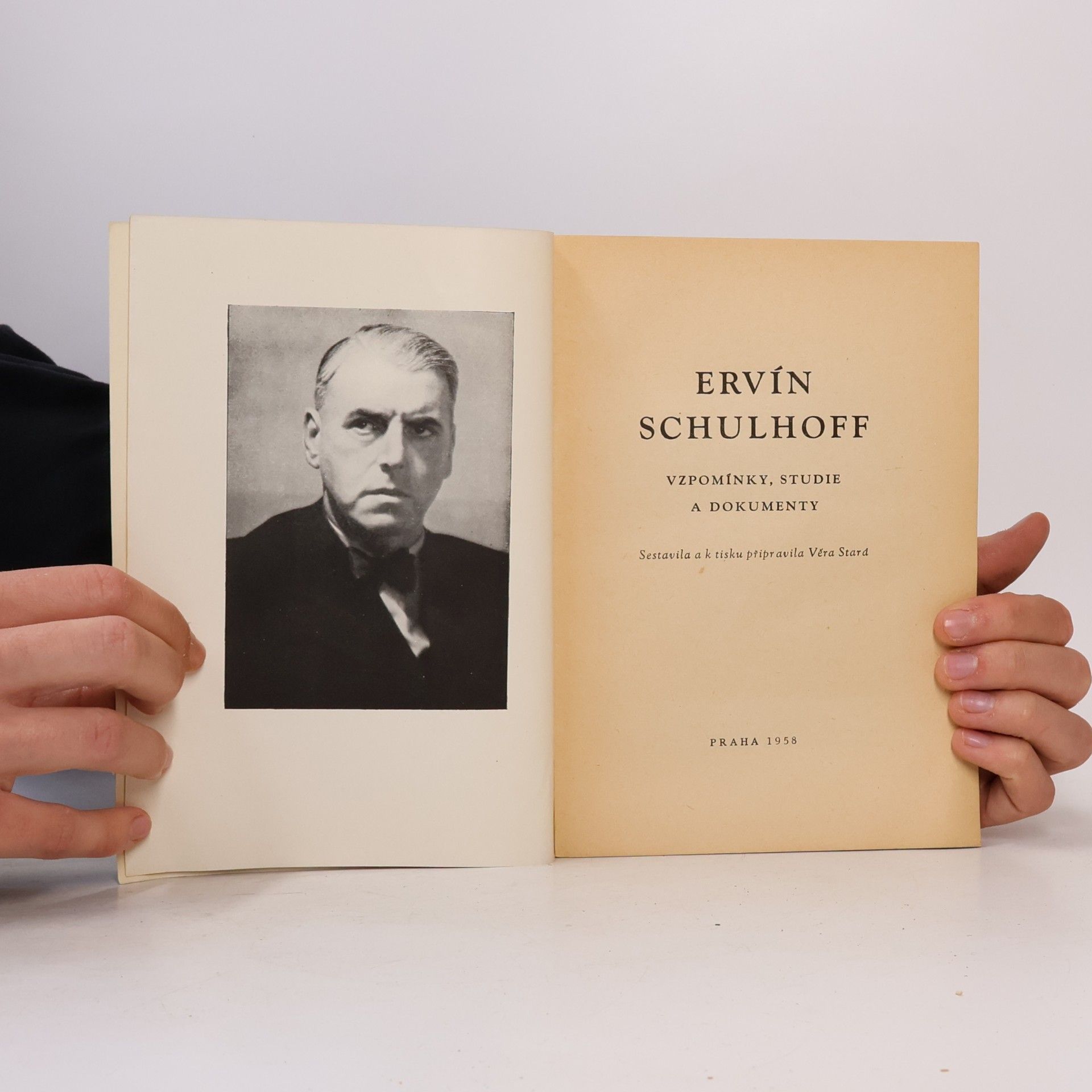 Ervín Schulhoff Vzpomínky, studie a dokumenty