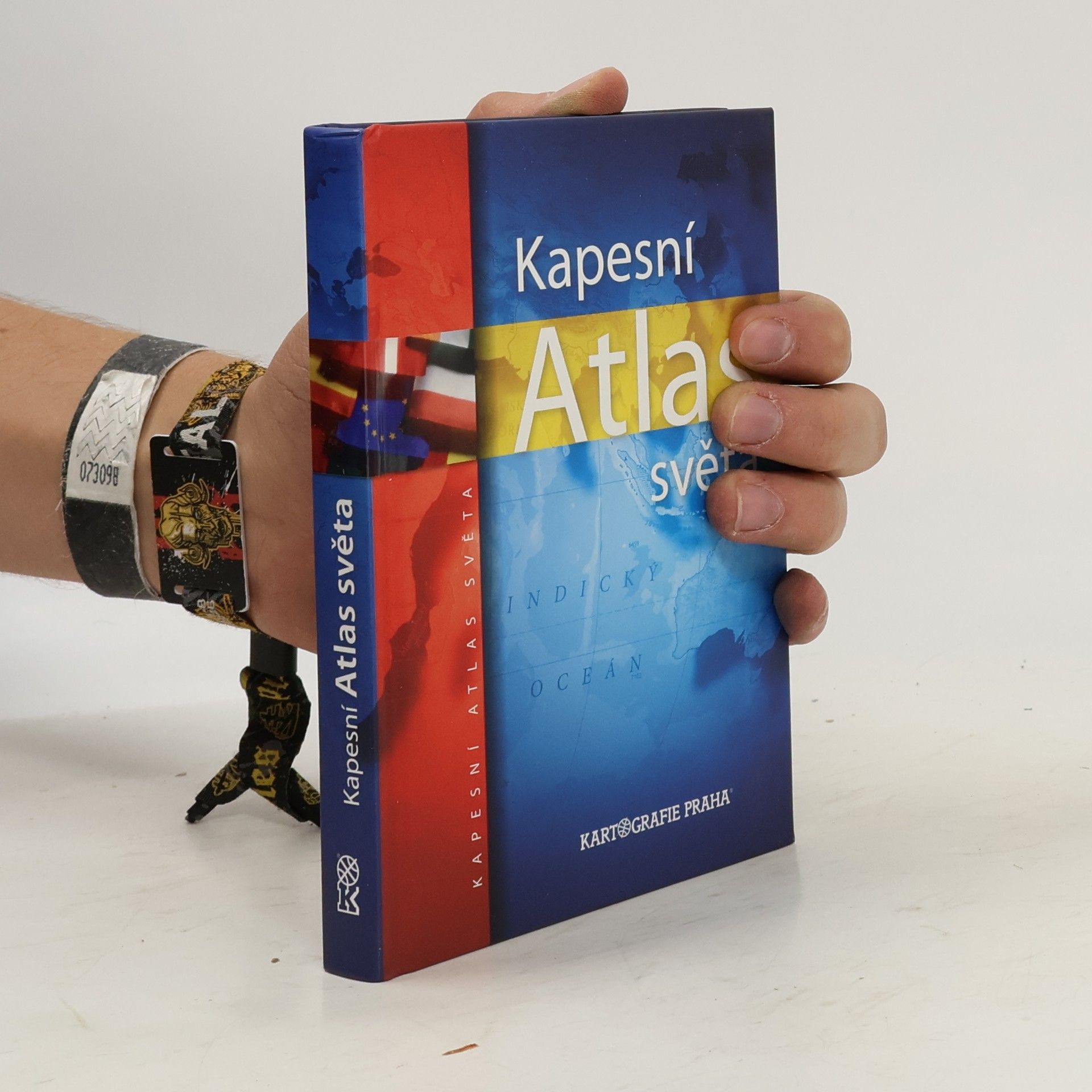 Various authors Kapesní atlas světa
