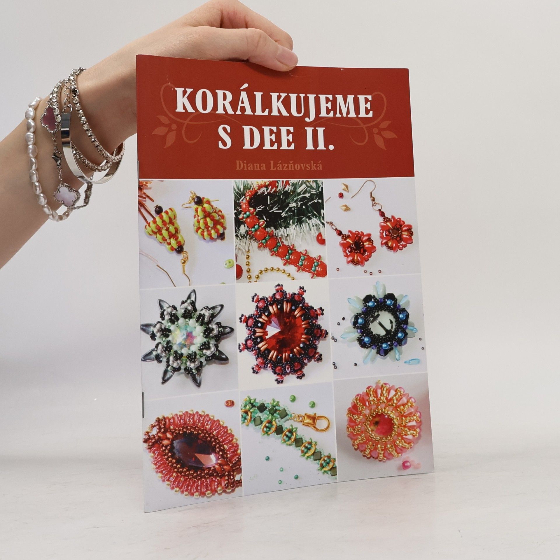 Korálkujeme s Dee II.