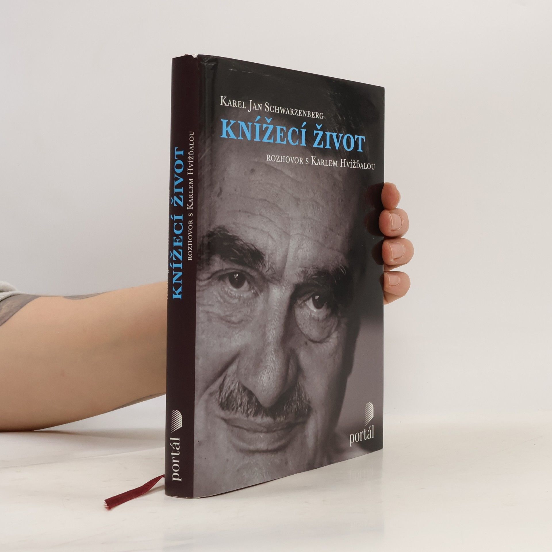 Karel Hvížďala Knížecí život