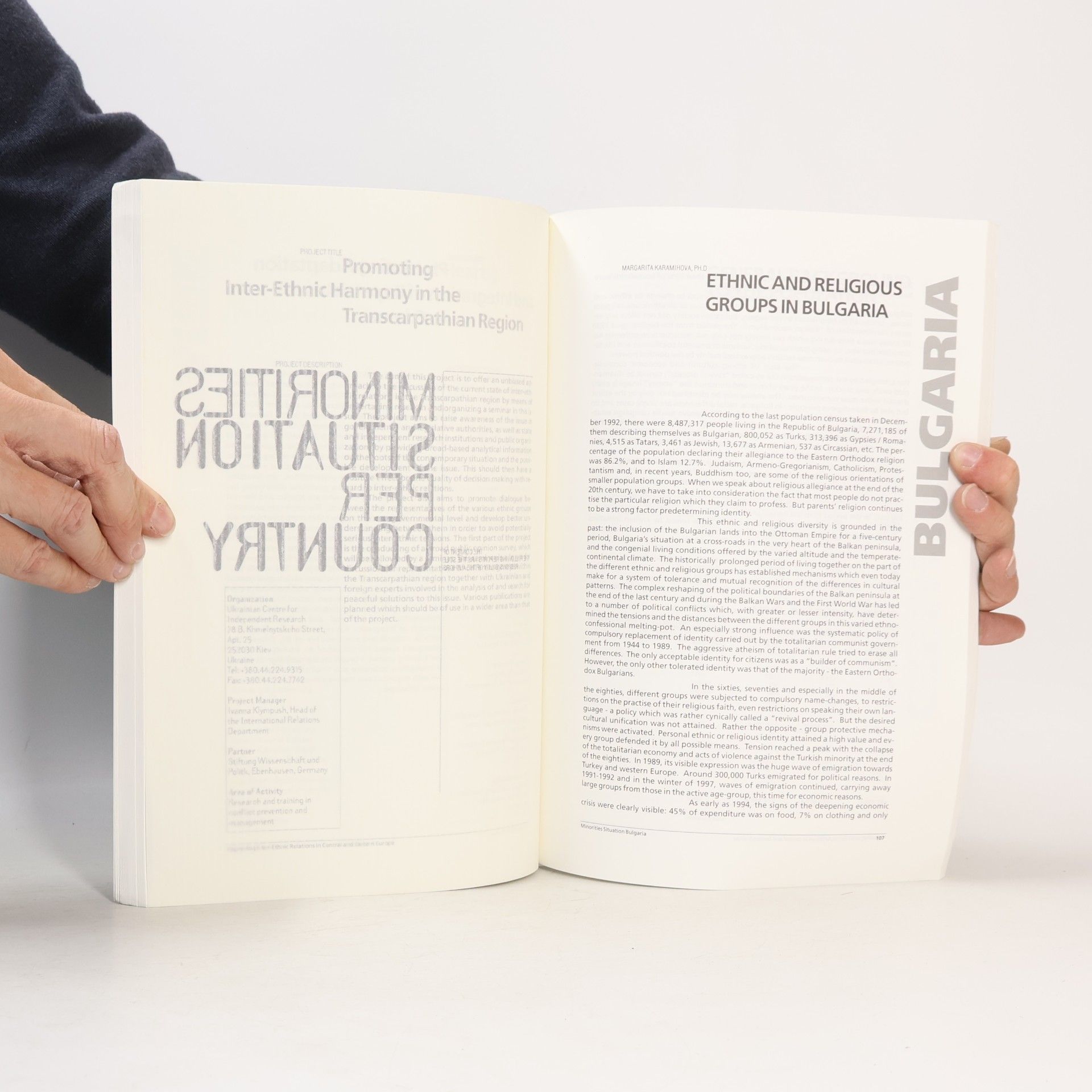 Kolektiv autorů Improving Inter-Ethnic Relations in Central and Eastern Europe