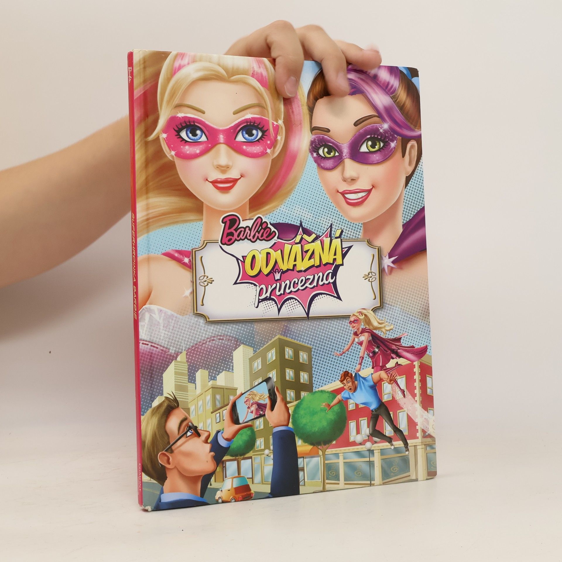 Kolektiv autorů Barbie odvážná princezna