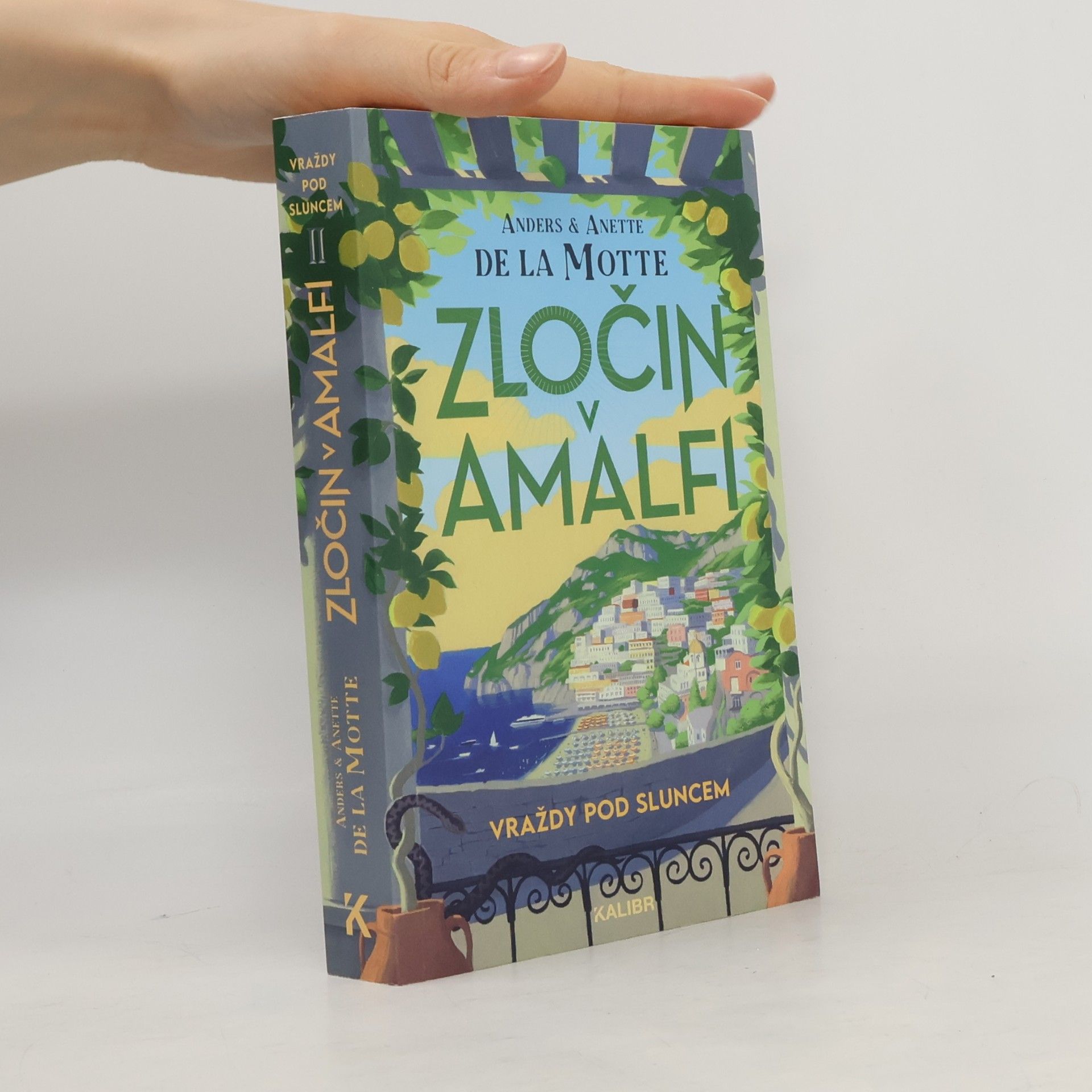 Anette De la Motte Vraždy pod sluncem II: Zločin v Amalfi