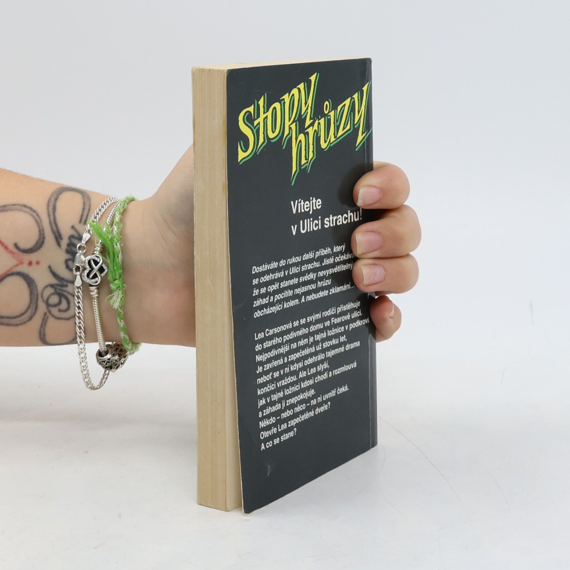 R. L. Stine Tajná ložnice. Stopy hrůzy 4.