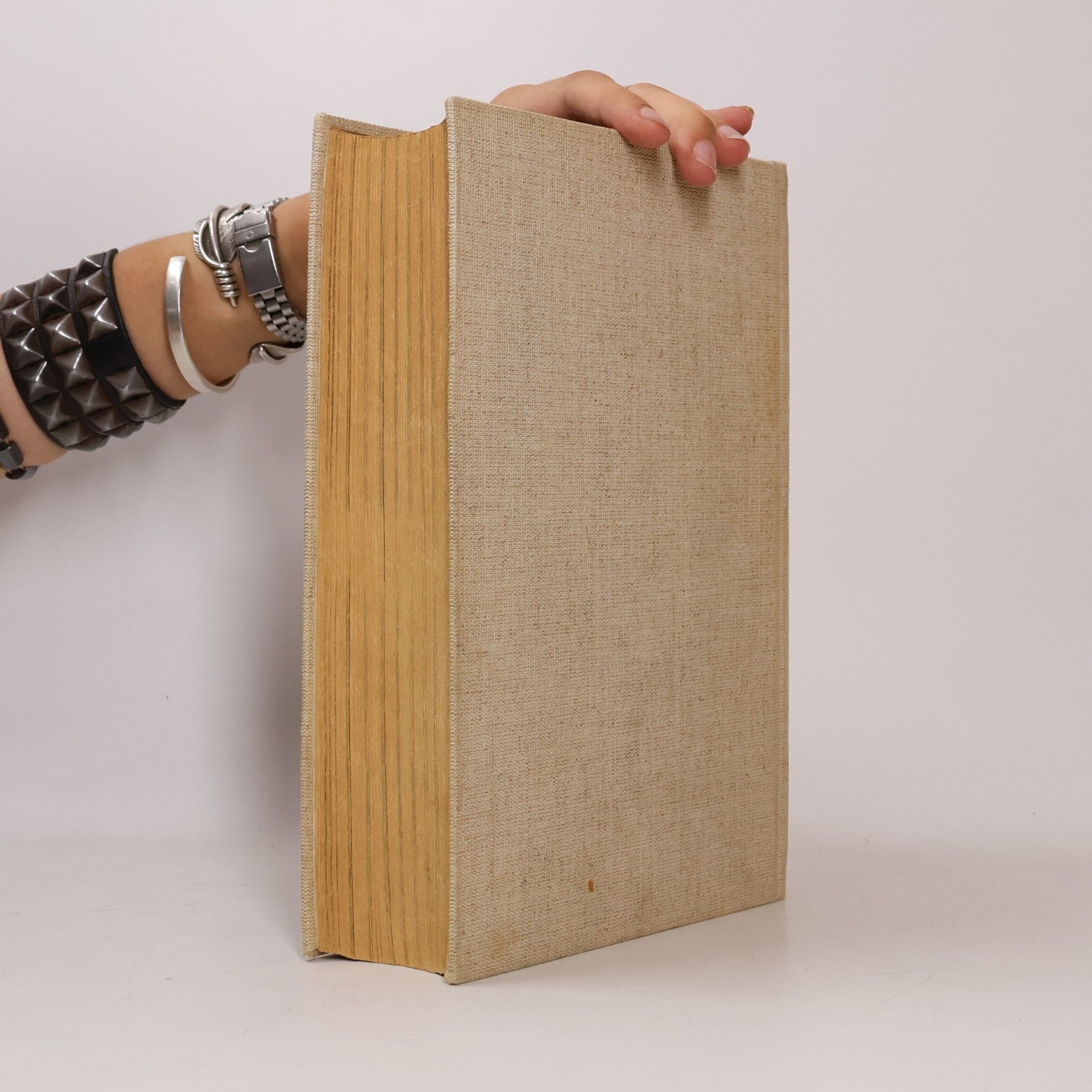 Various authors Vaříme zdravě, chutně a hospodárně