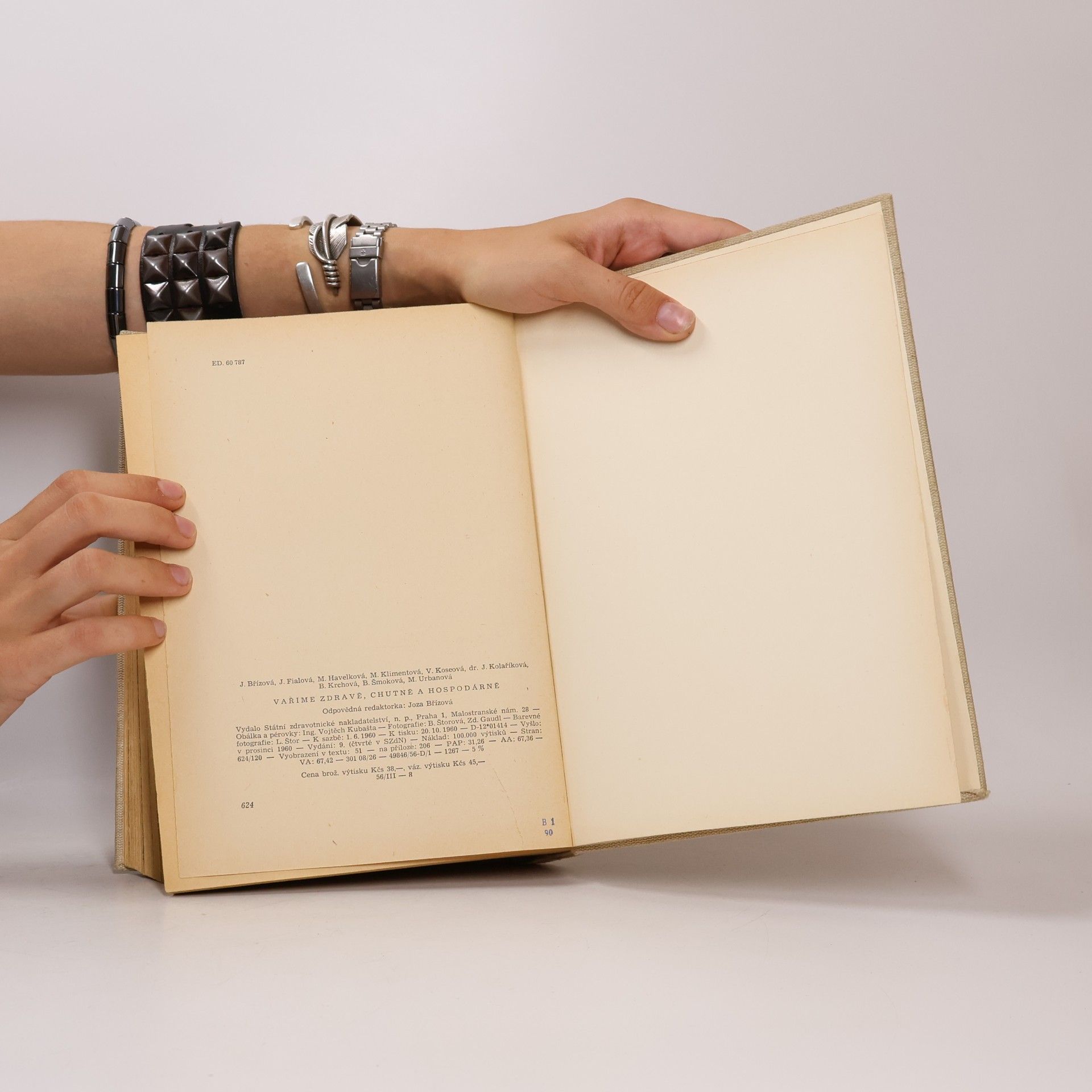 Various authors Vaříme zdravě, chutně a hospodárně