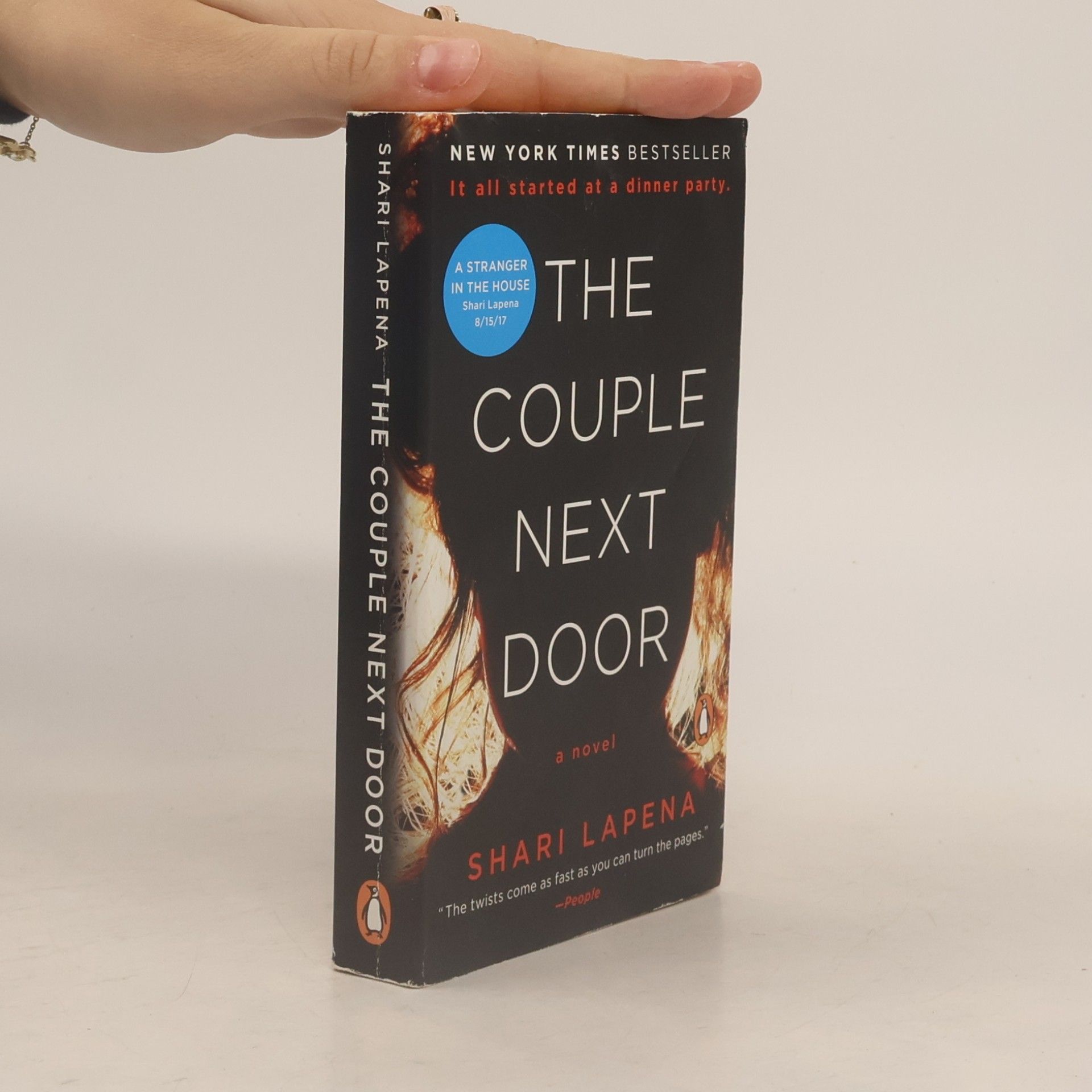 Shari Lapena The couple next door