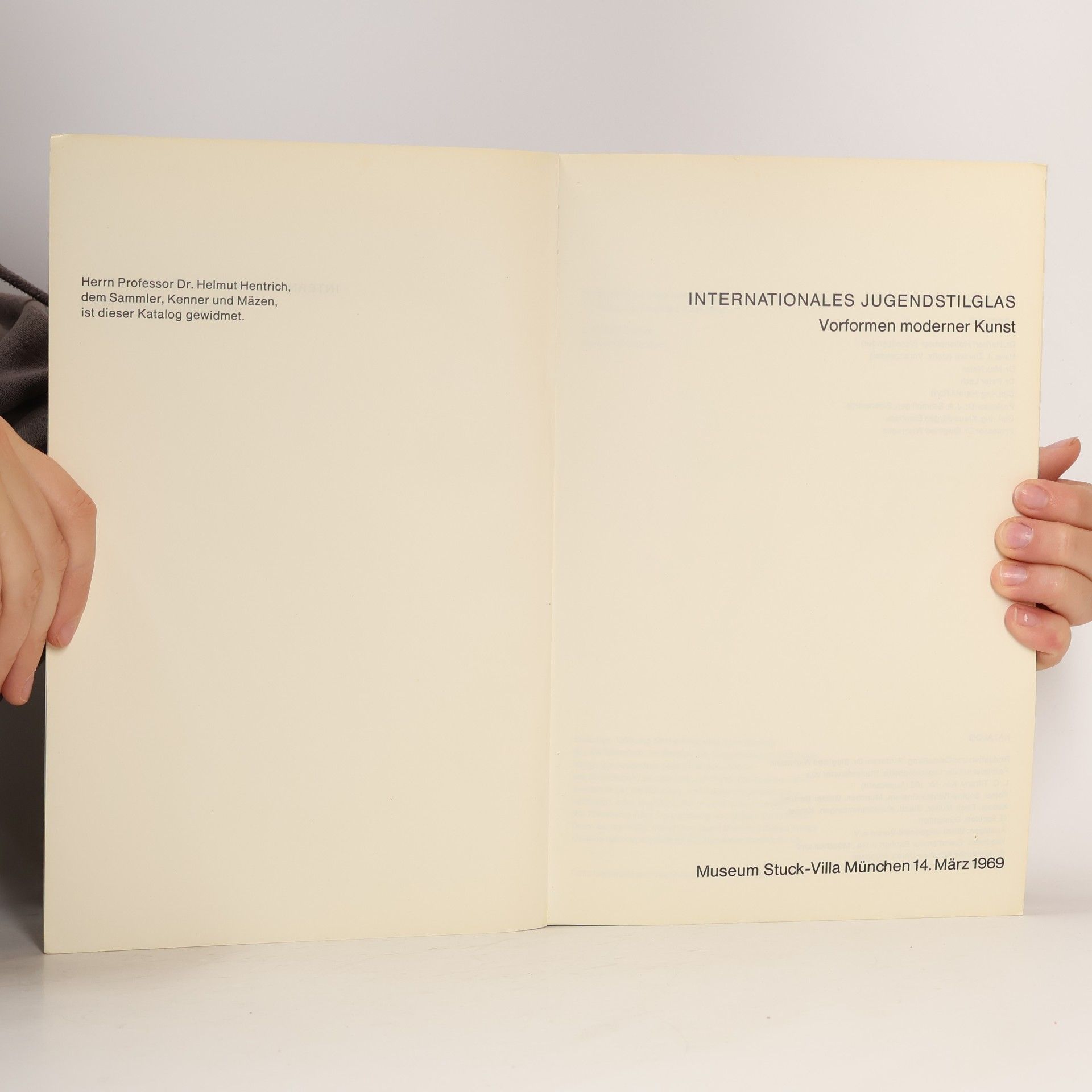 Siegfried Wichmann Internationales Jugendstilglas. Vorformen moderner Kunst