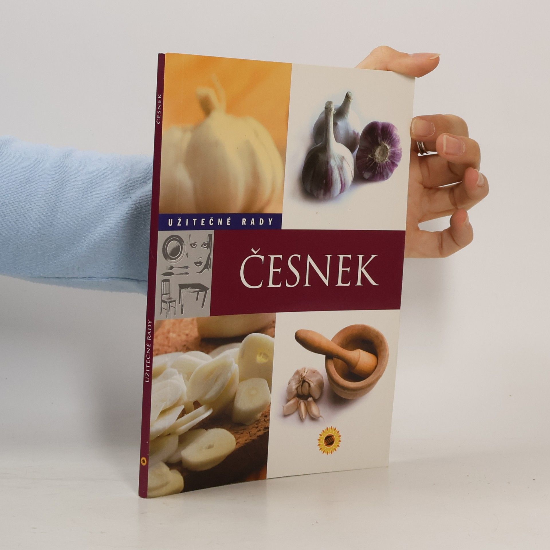 Česnek