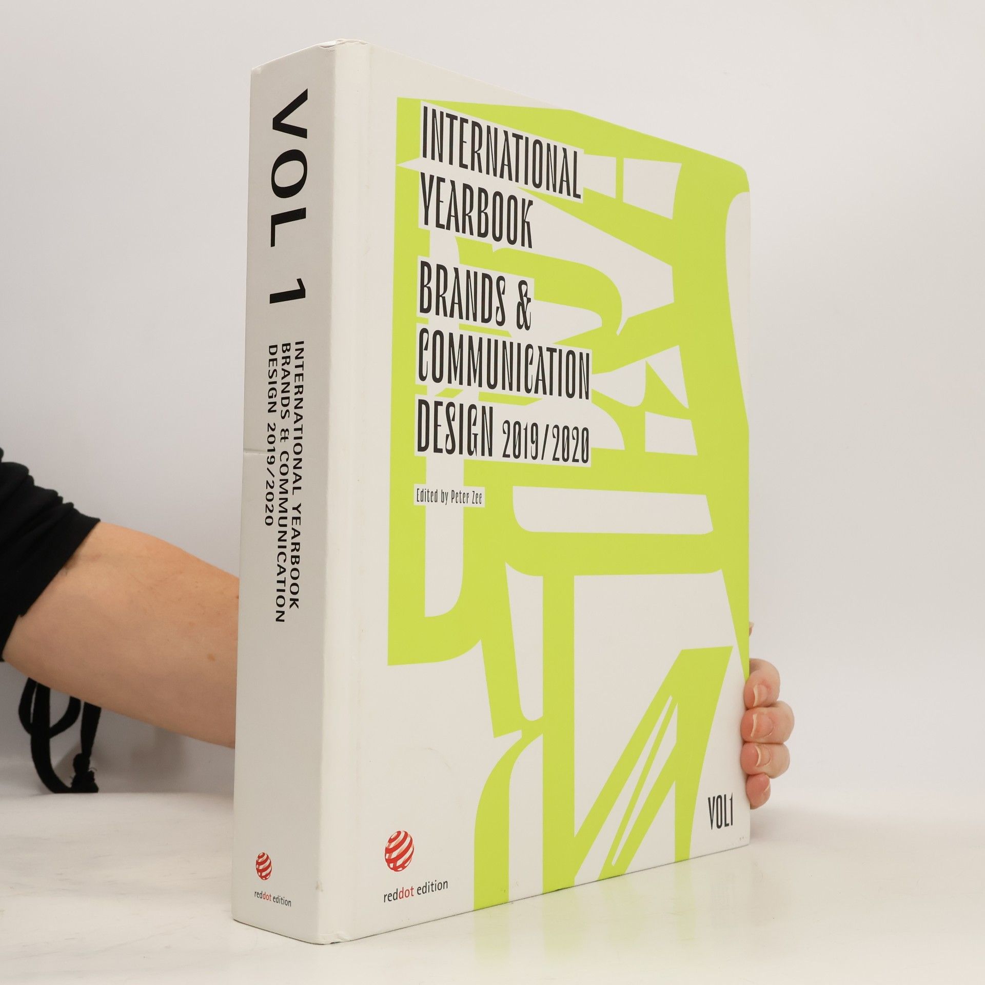 Peter Zec International Yearbook Brands & Communication Design 2019/2020