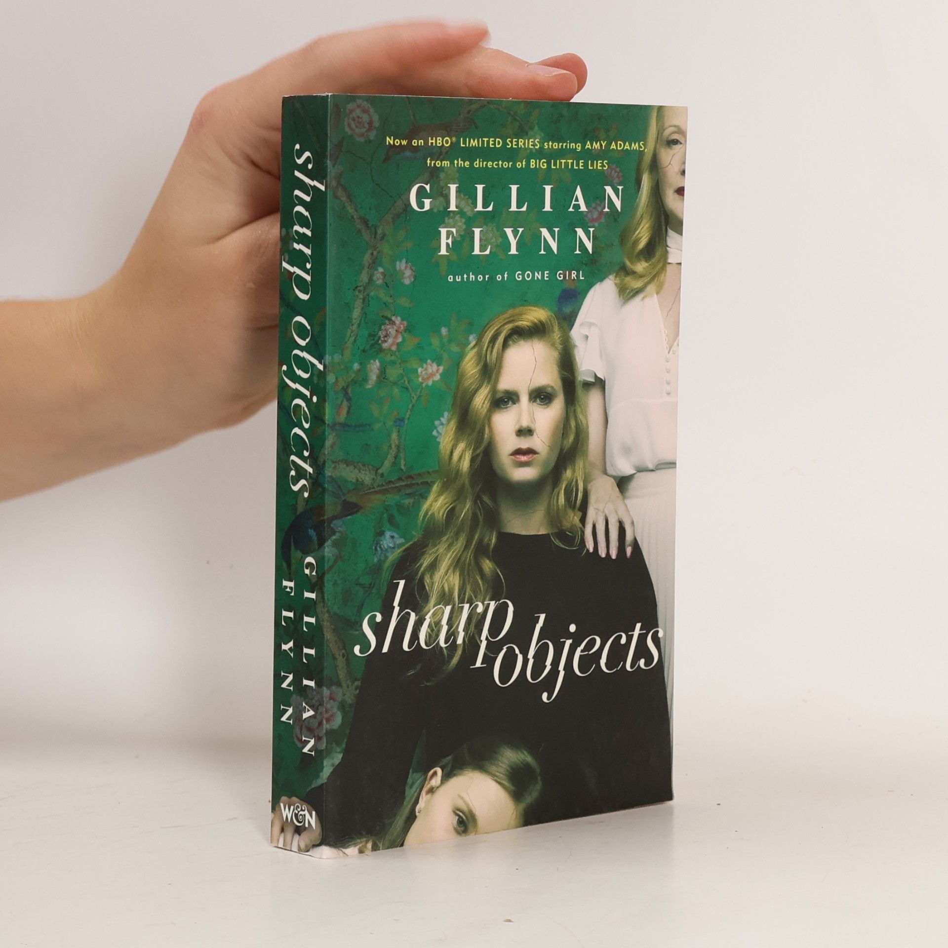 Gillian Flynn Sharp objects