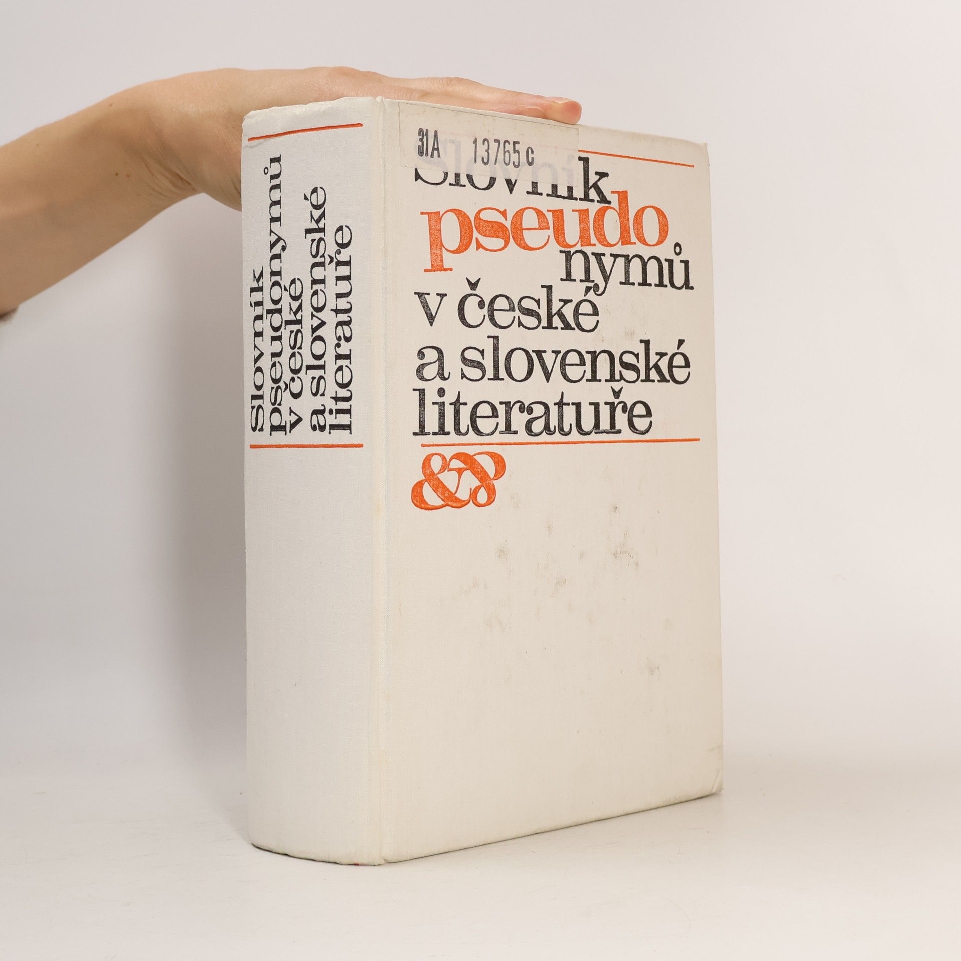 J. Vopravil Slovník pseudonymů v české a slovenské literatuře