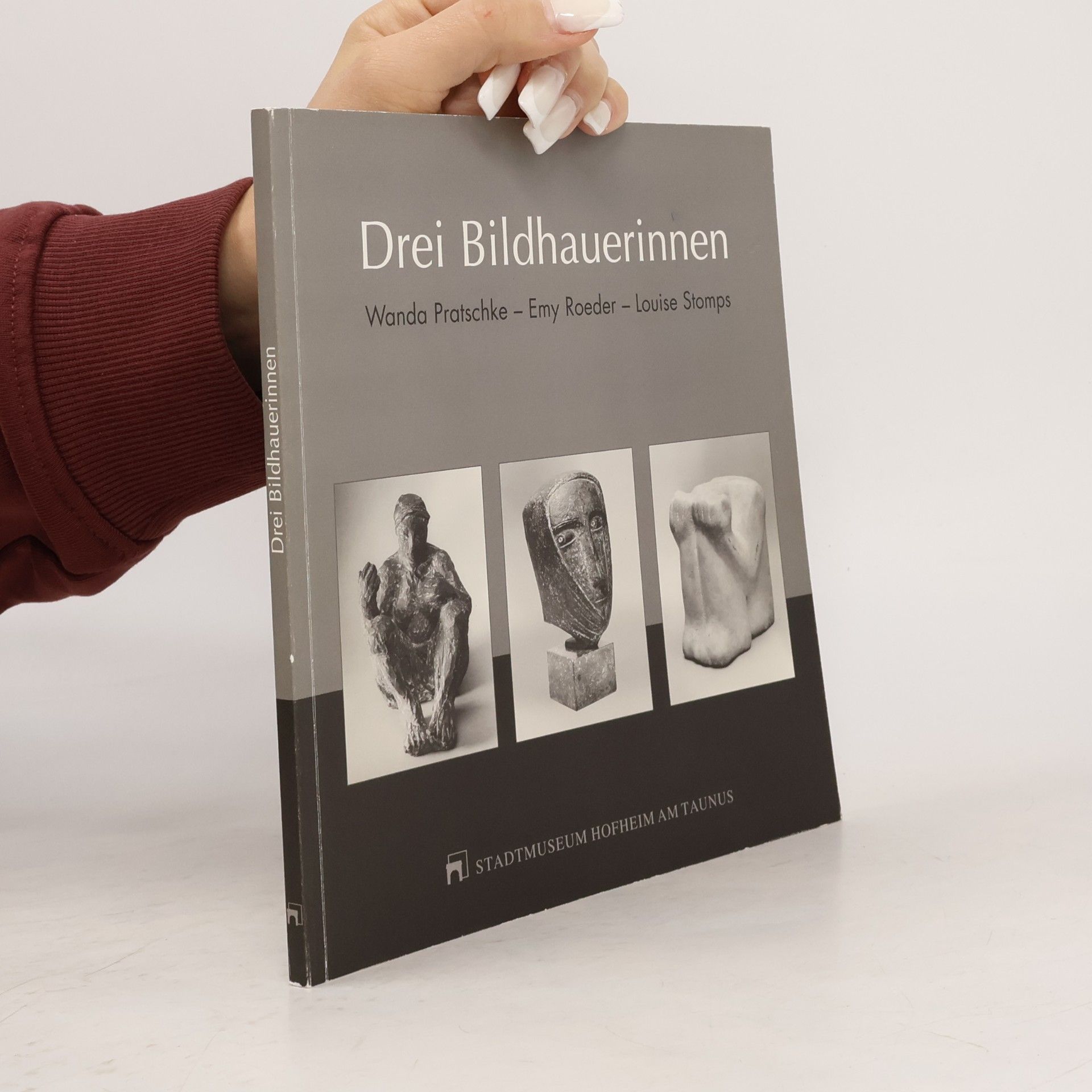 Drei Bildhauerinnen