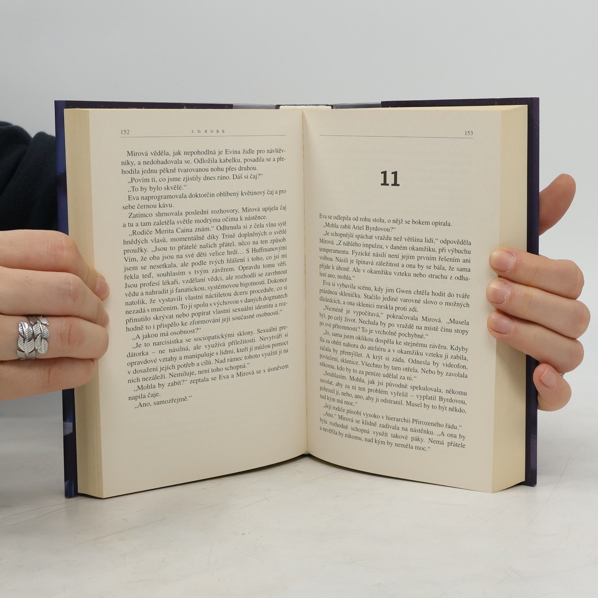 Nora Roberts Nás se nezbavíš