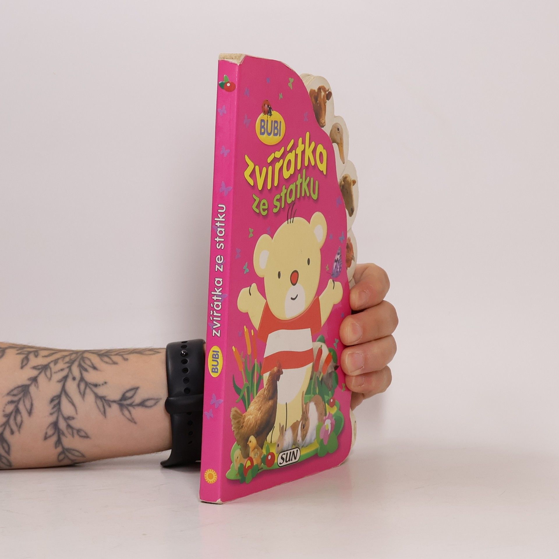 Eduardo Trujillo Bubi: Zvířátka ze statku