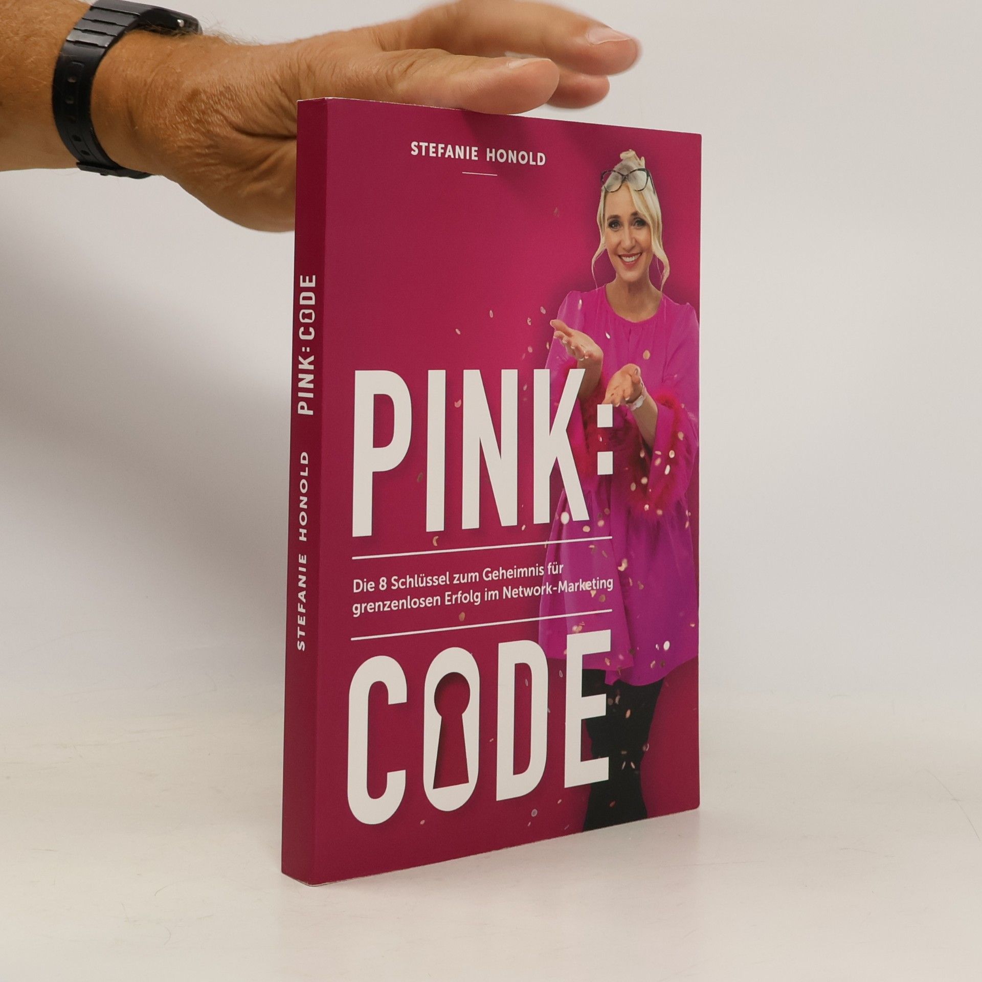 Stefanie Honold Pink: Code