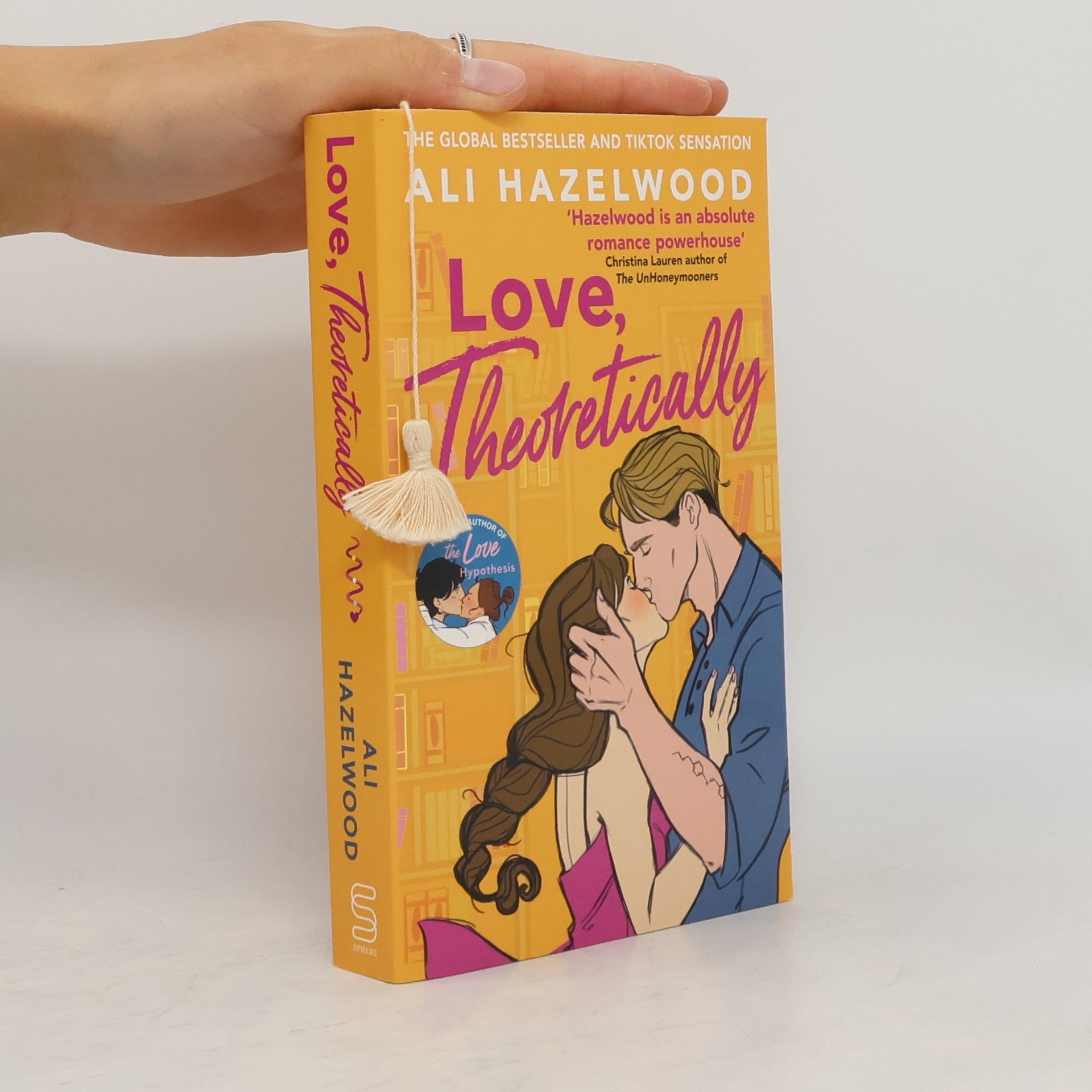 Ali Hazelwood Love, Theoretically