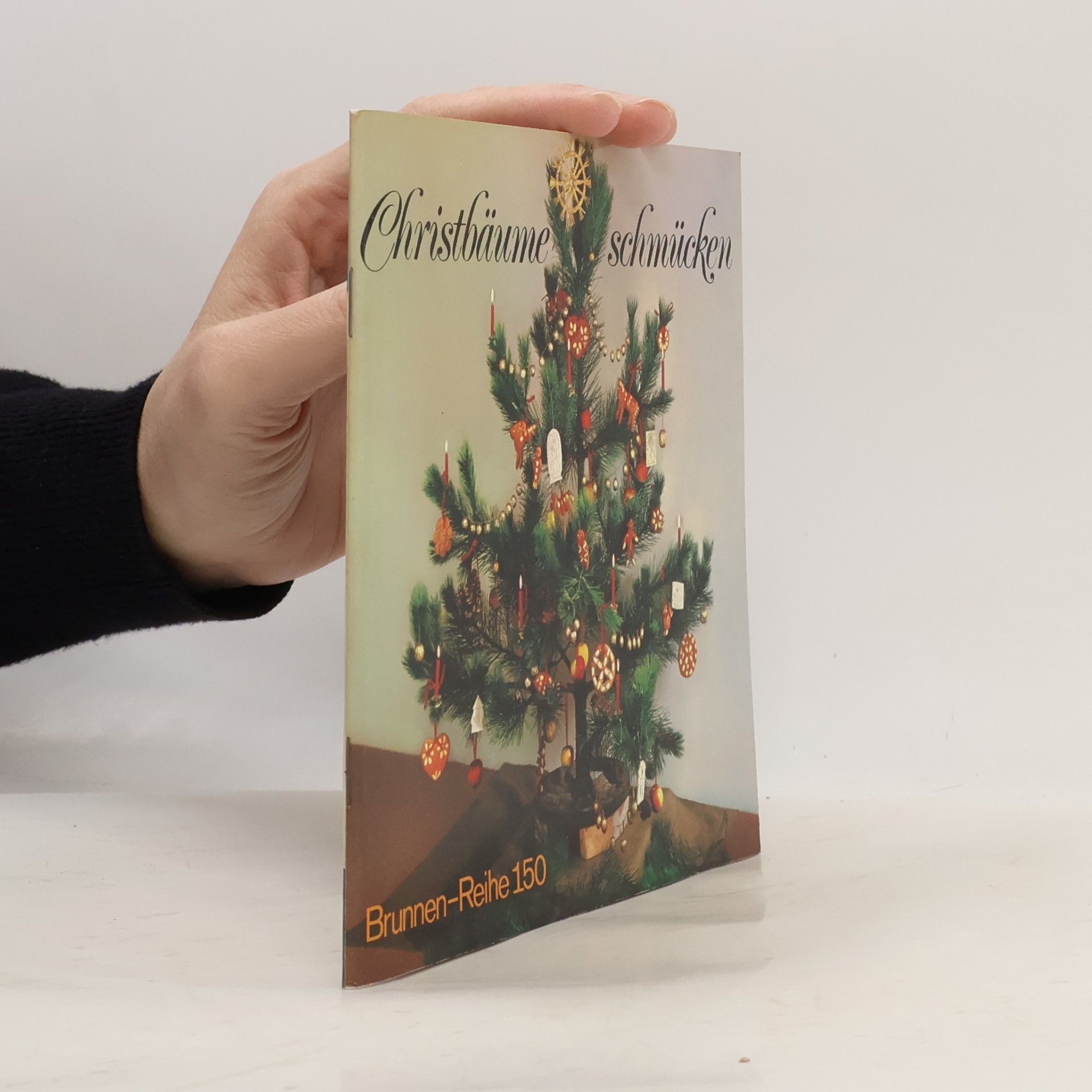 Rosl Brandmayer Christbäume schmücken