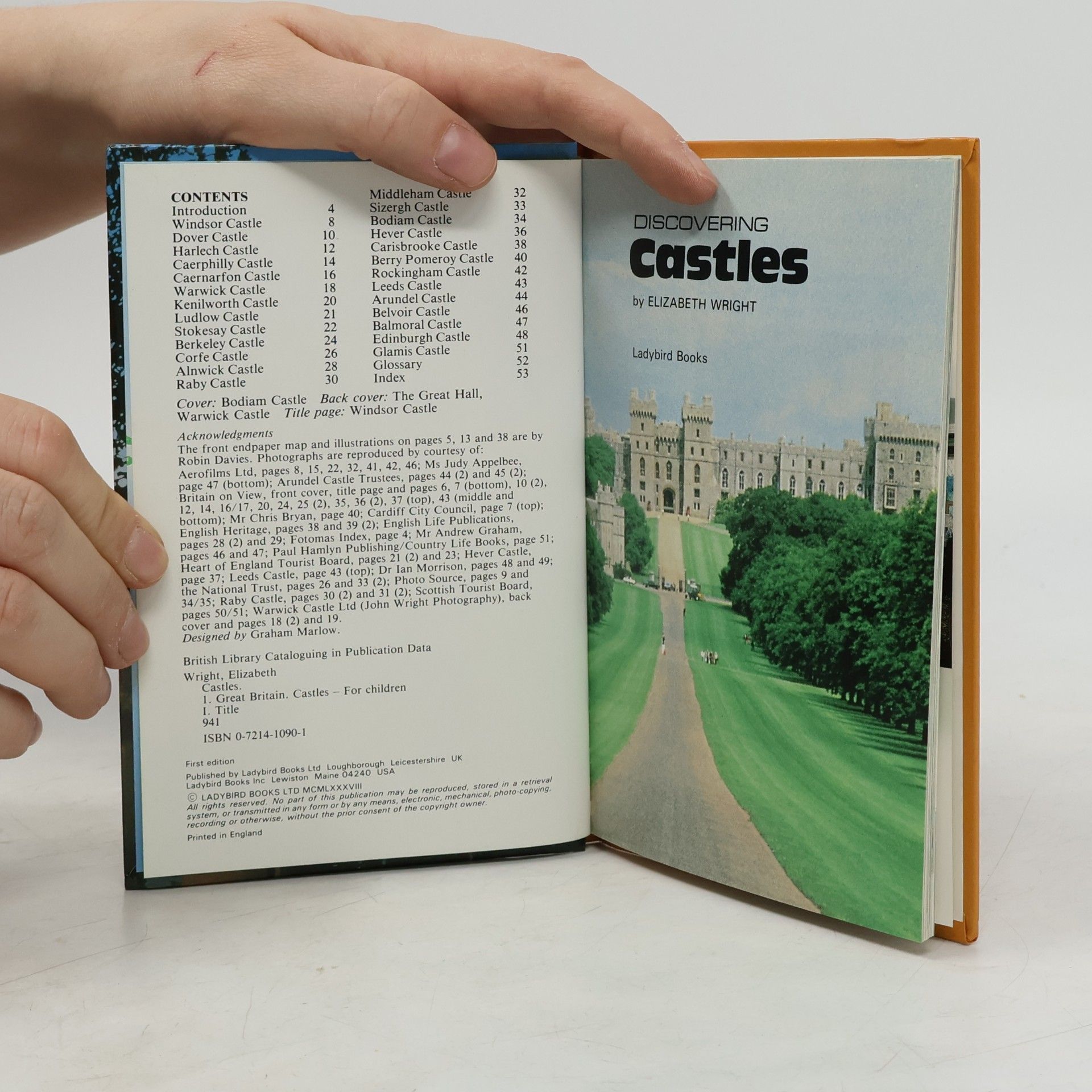 Elizabeth Wright Discovering Places: Discovering Castles