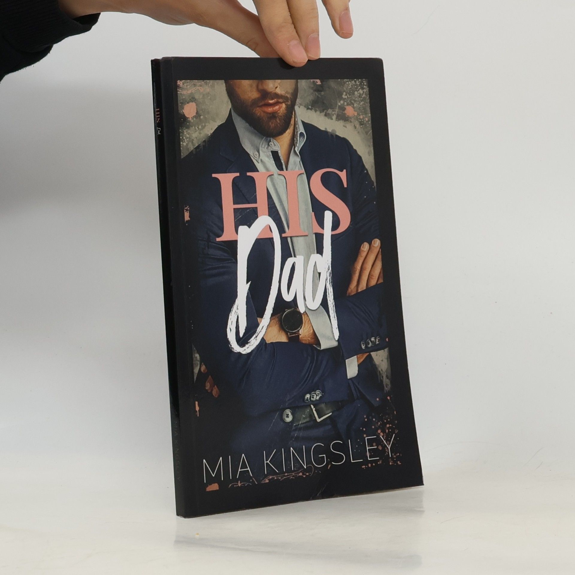 Mia Kingsley His Dad